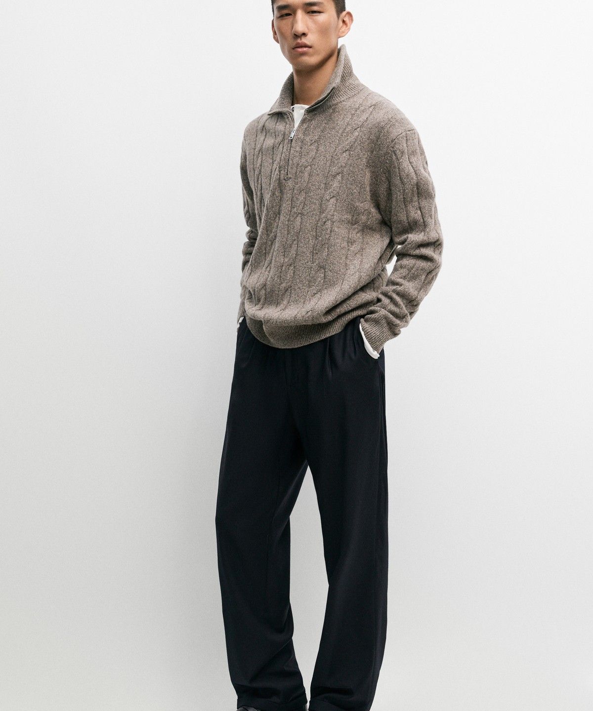 마시모두띠(MASSIMO DUTTI) 100% 울 케이블 니트 스웨터
