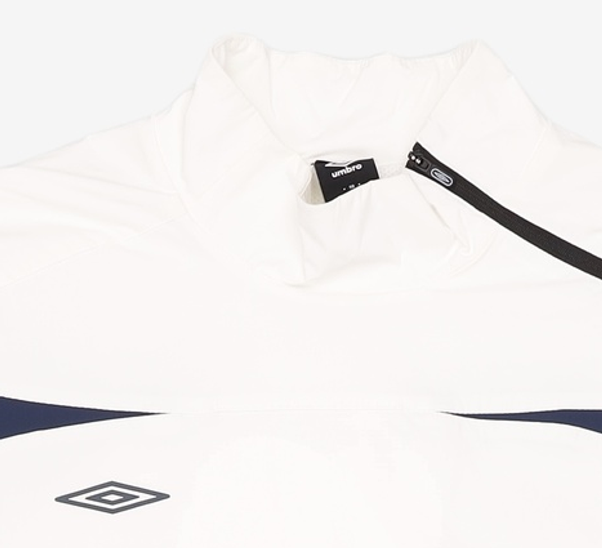 엄브로(UMBRO) WARM+ 브러쉬드 메쉬 풋볼 하이넥 피스테 아이보리(UP421SWTO2) 90