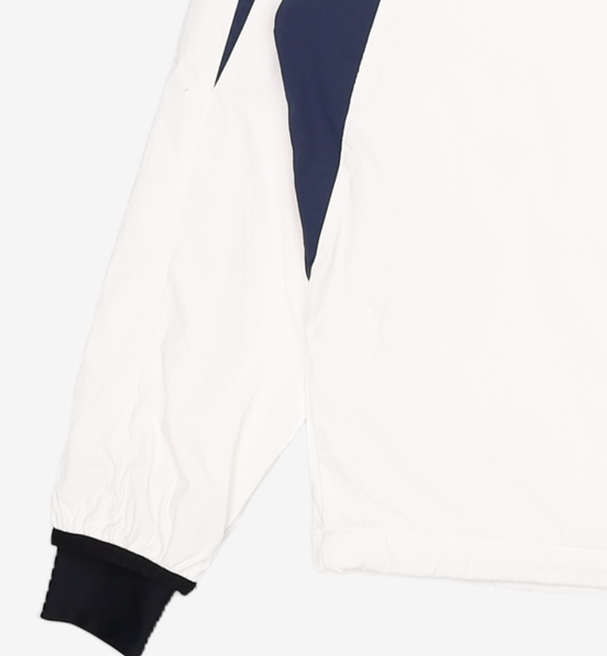 엄브로(UMBRO) WARM+ 브러쉬드 메쉬 풋볼 하이넥 피스테 아이보리(UP421SWTO2) 90