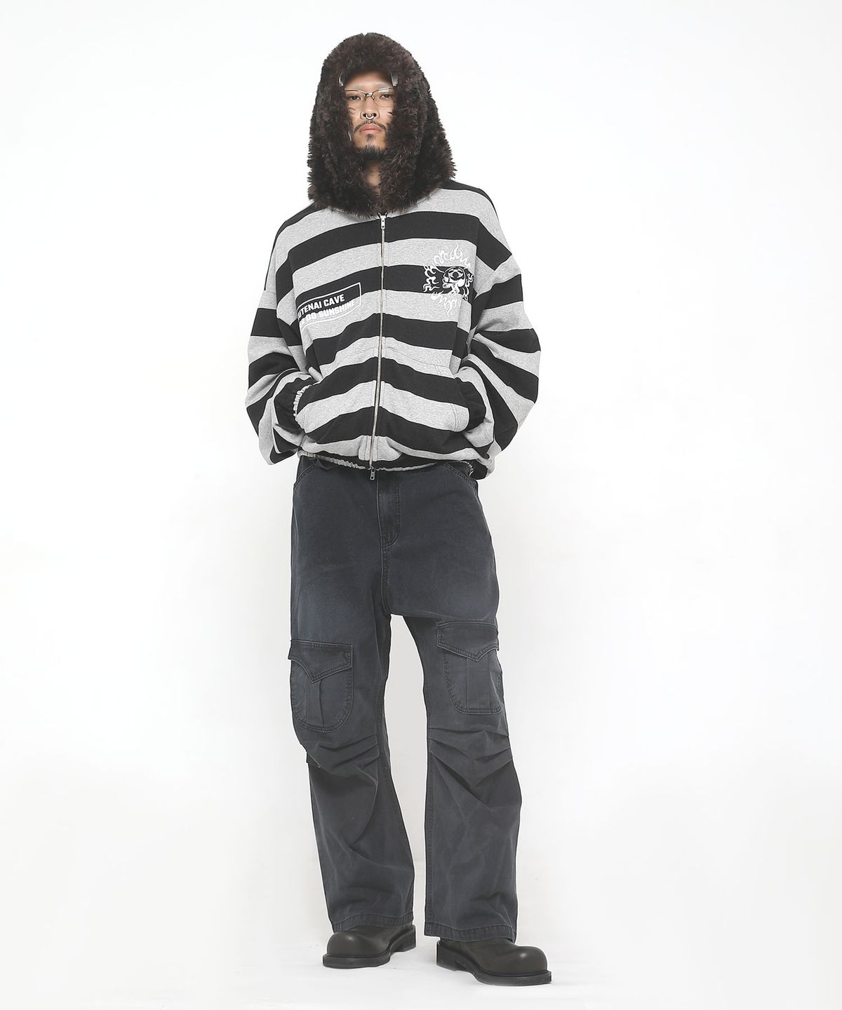 쿠테나이 케이브(KUTENAI CAVE) Bearhead fur zip-up hoodie(S)