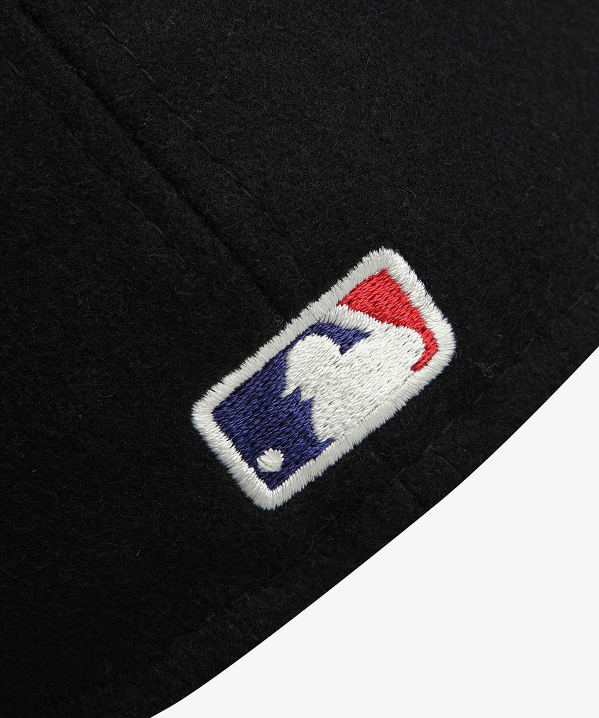 뉴에라(NEW ERA) 피어 오브 갓 X MLB 26 시카고 화이트삭스 레트로 크라운 피티드캡 블랙 60969155