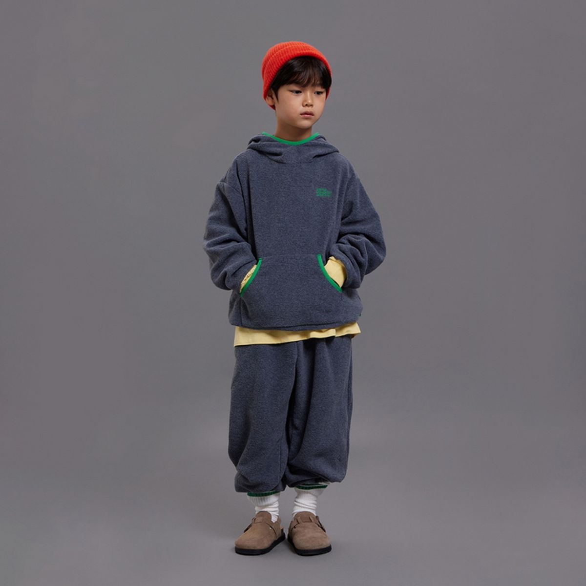 베네통키즈(BENETTONKIDS) [파밀리아] 스트릿 플리스 조거 팬츠_QATPG1661CG