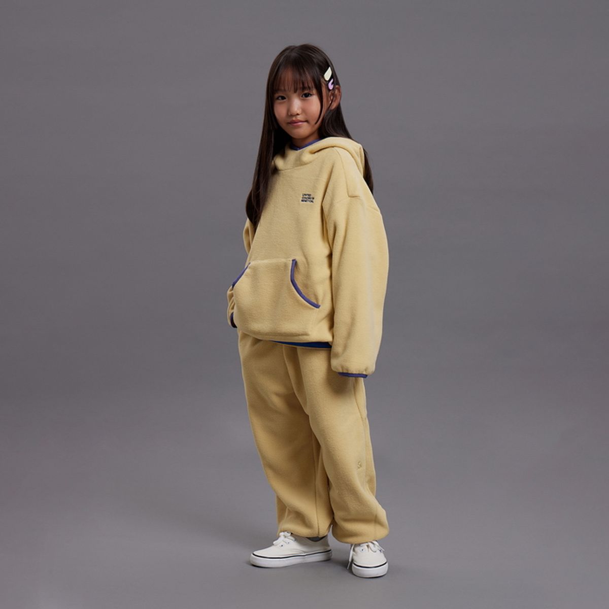 베네통키즈(BENETTONKIDS) [파밀리아] 스트릿 플리스 후디_QAMTG1661YE