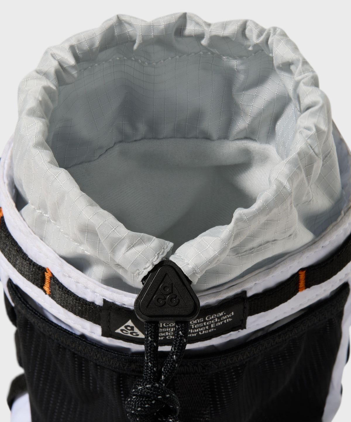 나이키(NIKE) ACG 초크 백 - 화이트:블랙 / IM2521-100