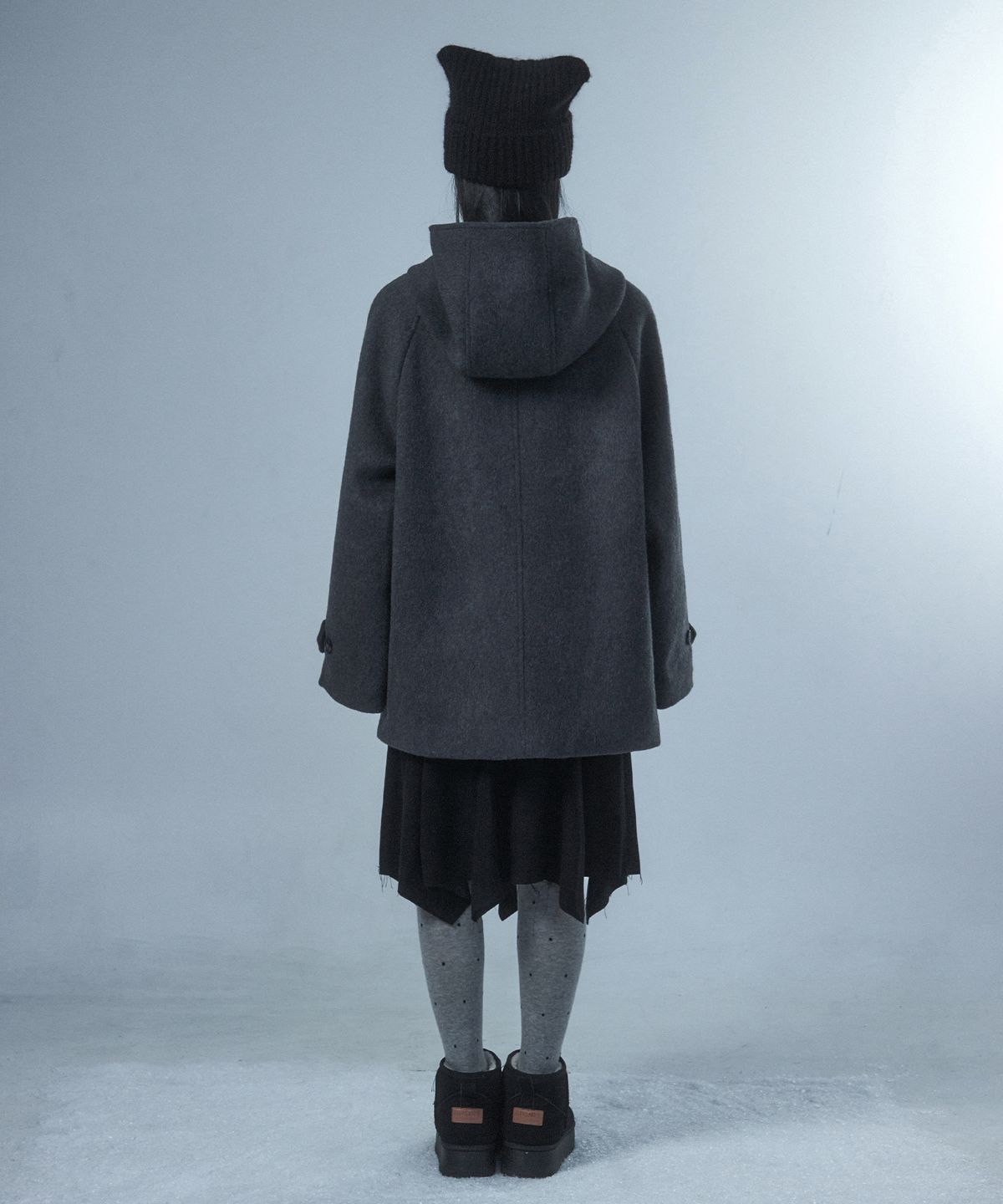 루프(LOOXP) 레글런 더블 오버핏 하프 코트 (후드ver) 차콜