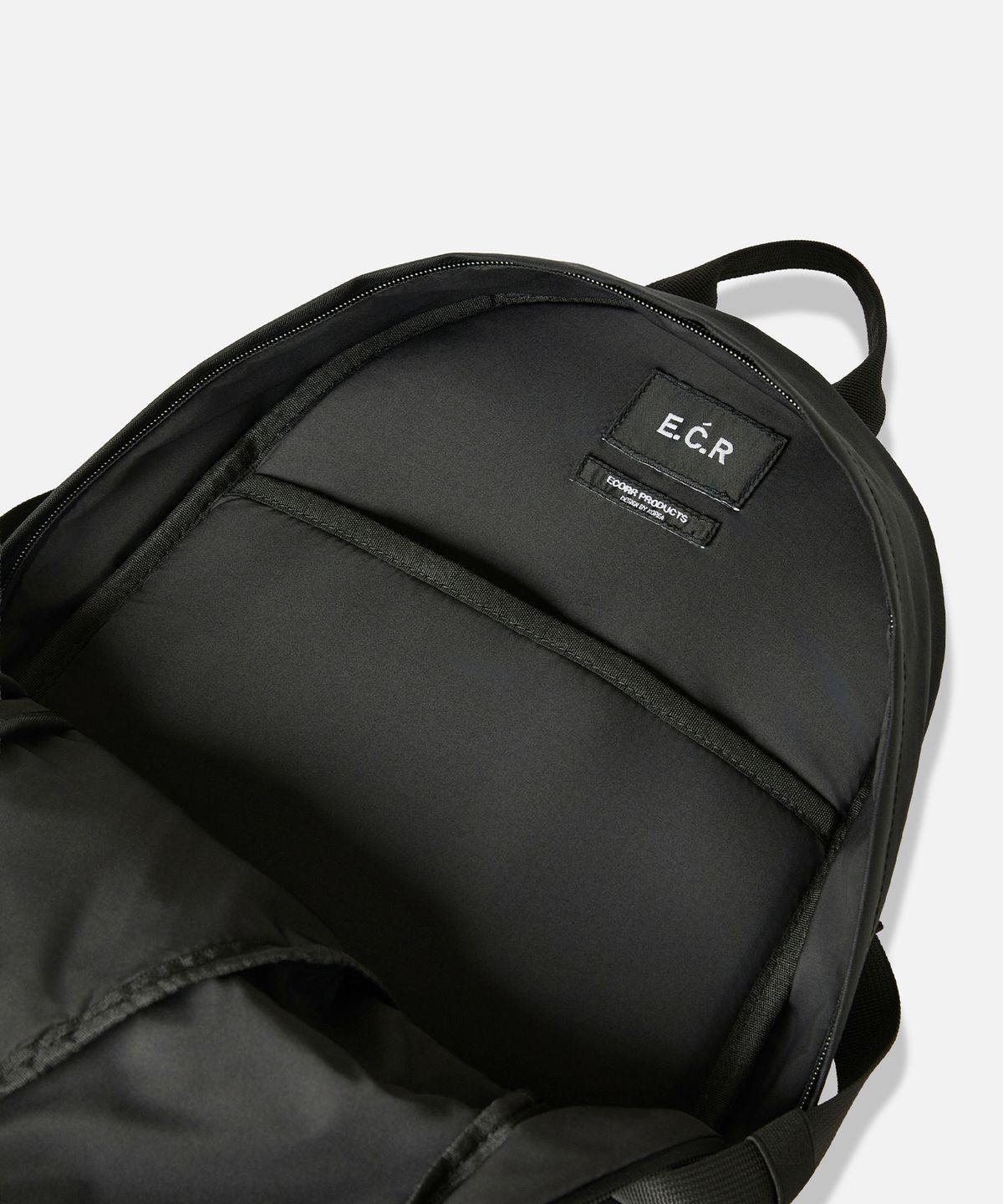 이코르(ECORR) ECR 다이애거널 백팩_블랙
