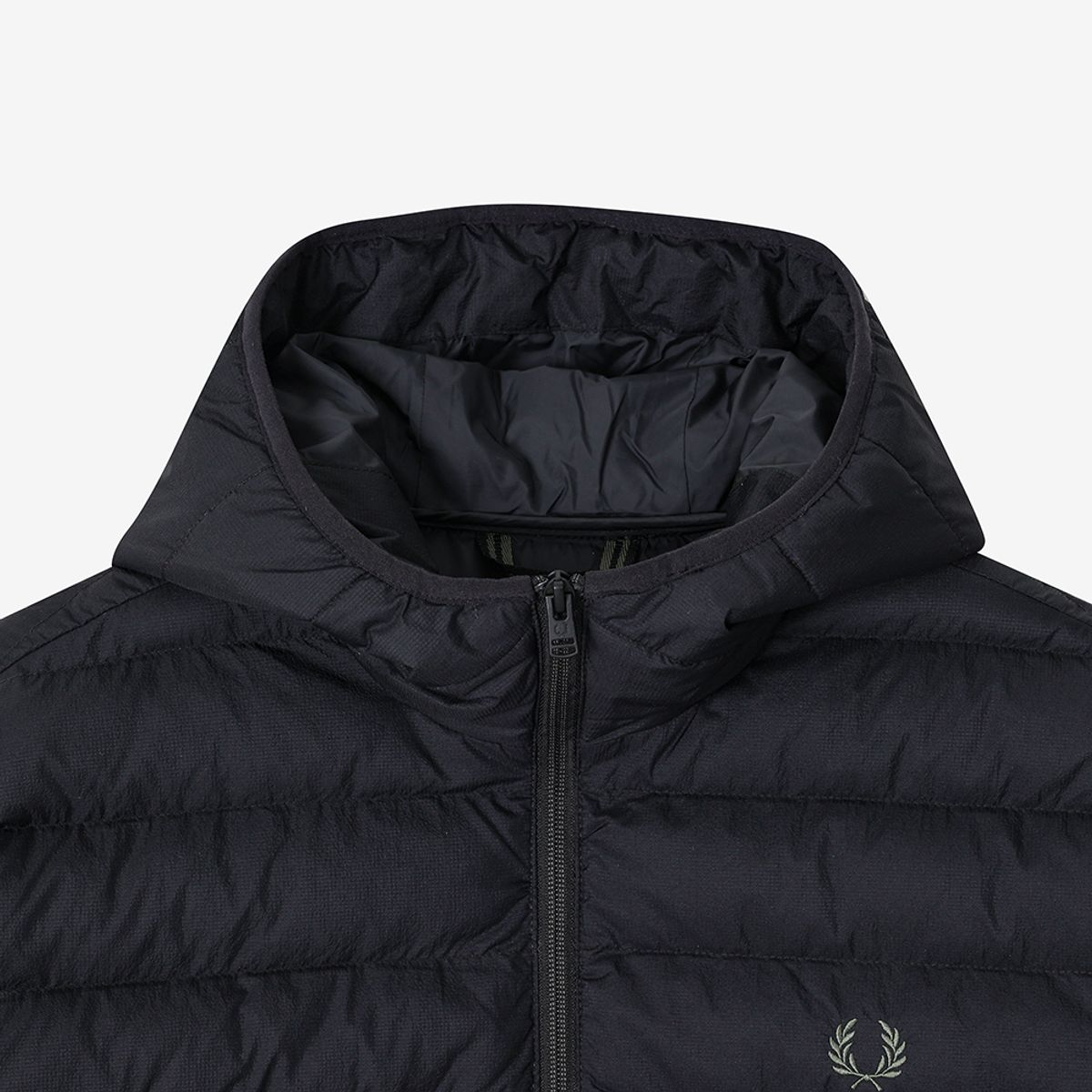 프레드페리(FRED PERRY) [Sport] 후드 인슐레이트 재킷 - 블랙 AFPM2G38553-220