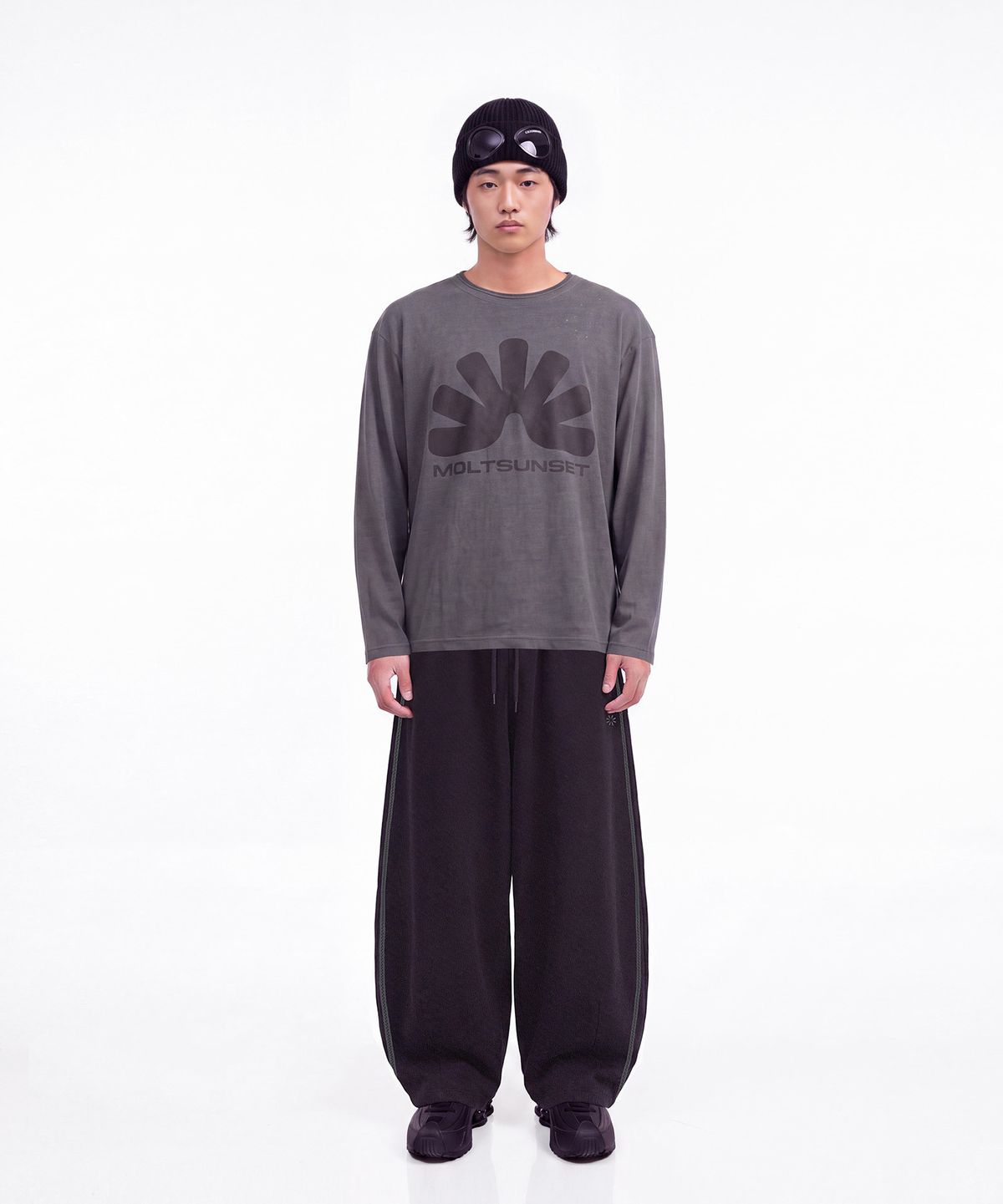 몰트선셋(MOLTSUNSET) Washed Damaged Long Sleeve - Gray