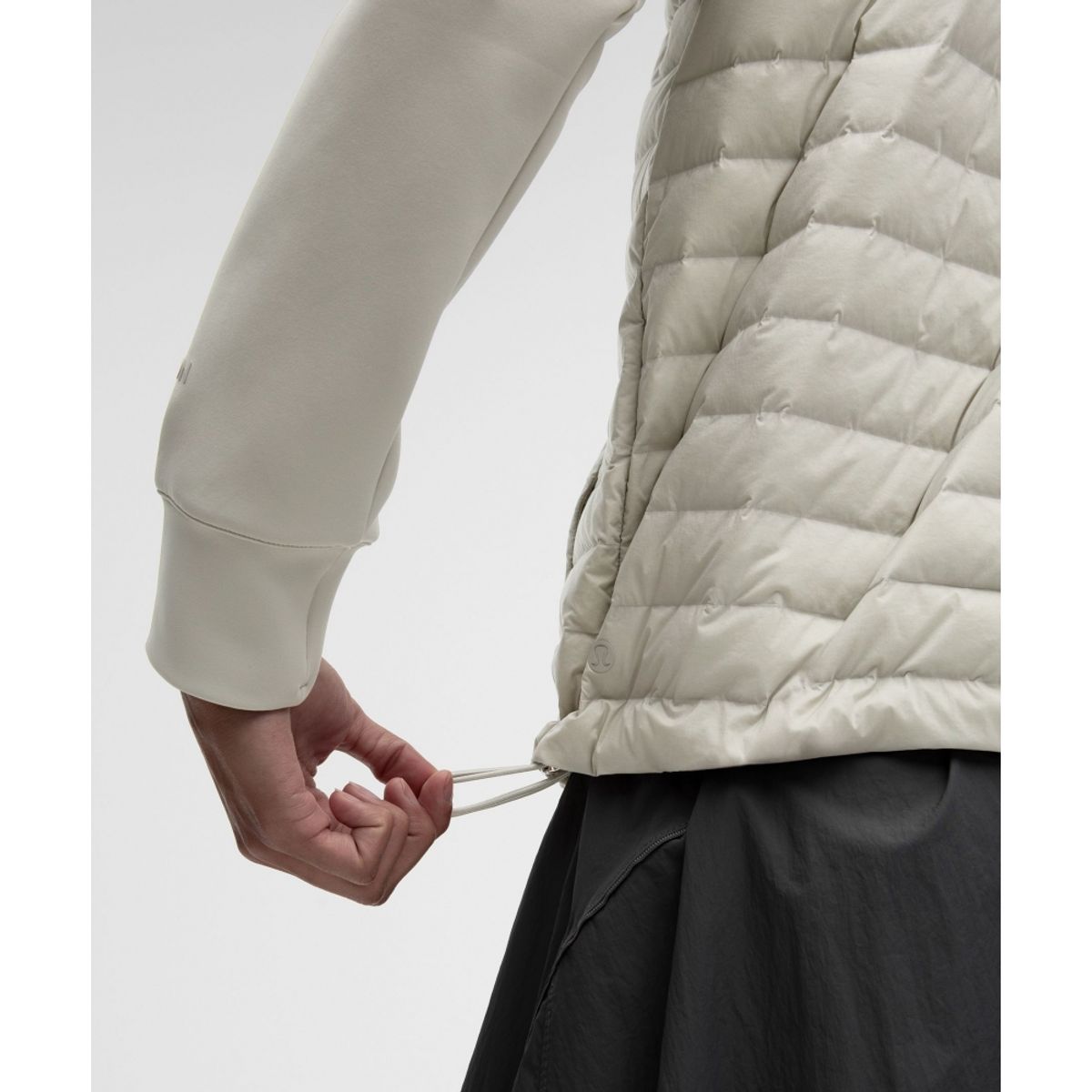 룰루레몬(LULULEMON) 다운 앤 어라운드 700 다운 필 재킷