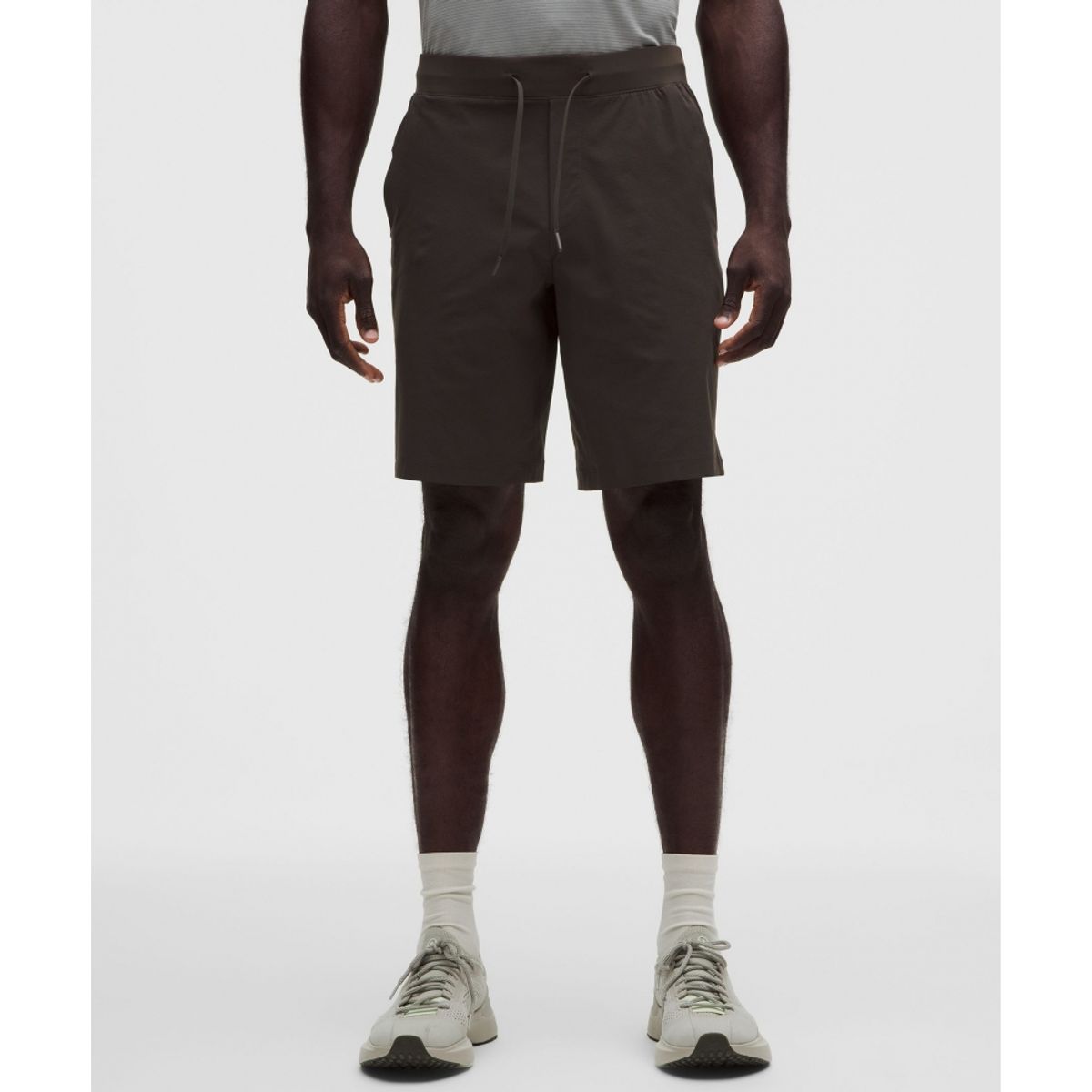 룰루레몬(LULULEMON) 제로드 인 라이너리스 쇼츠 9inch