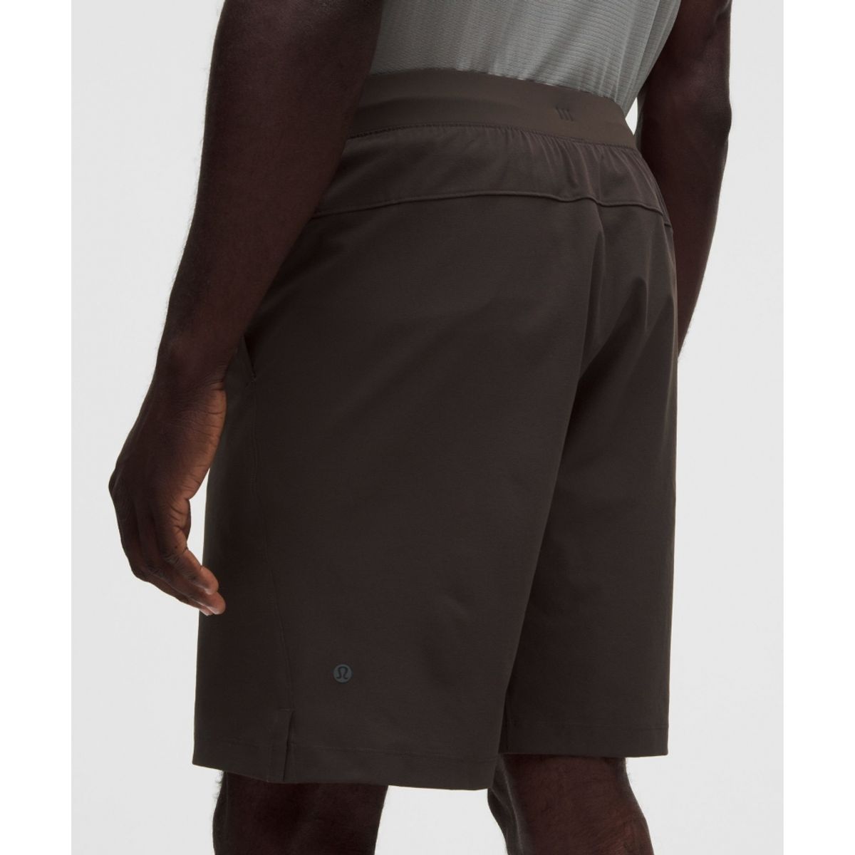 룰루레몬(LULULEMON) 제로드 인 라이너리스 쇼츠 9inch