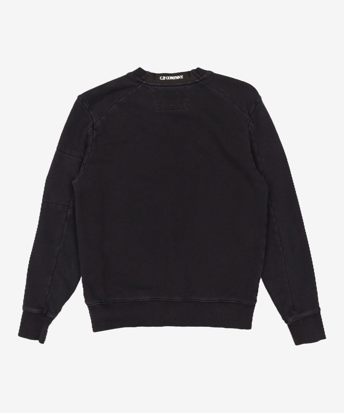 씨피 컴퍼니(CP Company) 다이고날 레이즈드 플리스 맨투맨 - 블랙 / 11CMSS055A005086W999 S