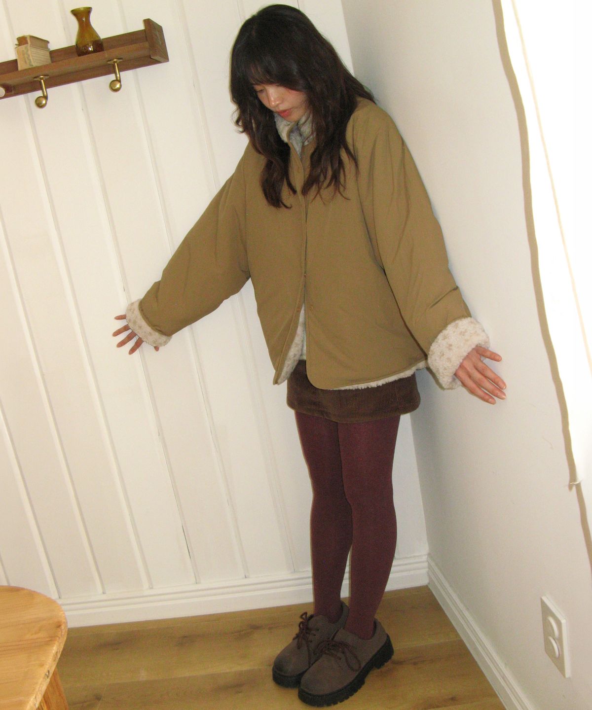 론론(RONRON) REVERSIBLE CONTRAST FLEECE JUMPER BROWN FLOWER