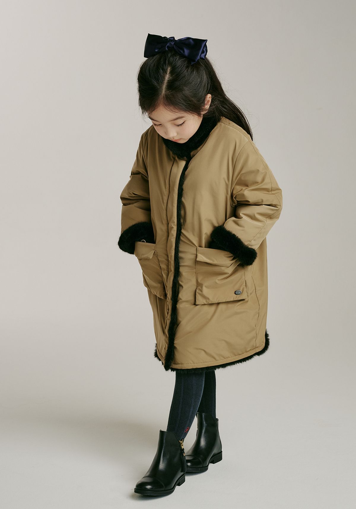 빈(BEEN) BA62CT01BG 베이지 블랙퍼 리버시블 점퍼코트