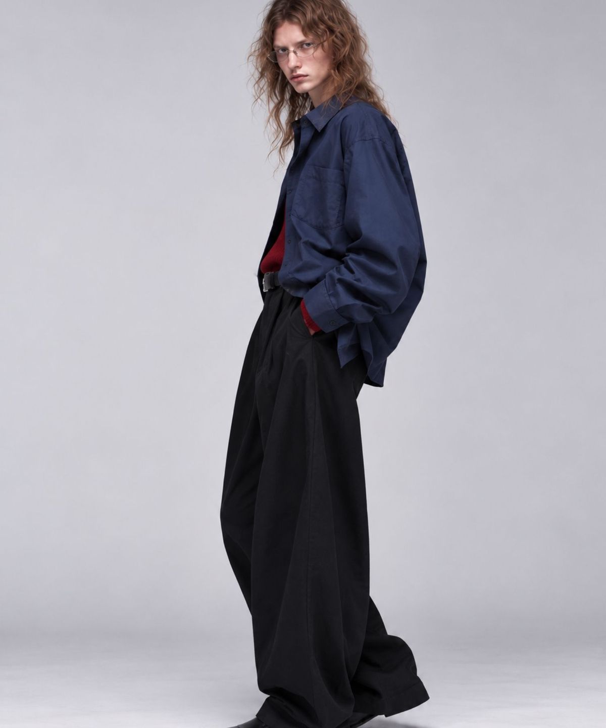 오디너리피플(ORDINARY PEOPLE) RE Raw Sculpted Solid Wire Shirt [BLUE NAVY]