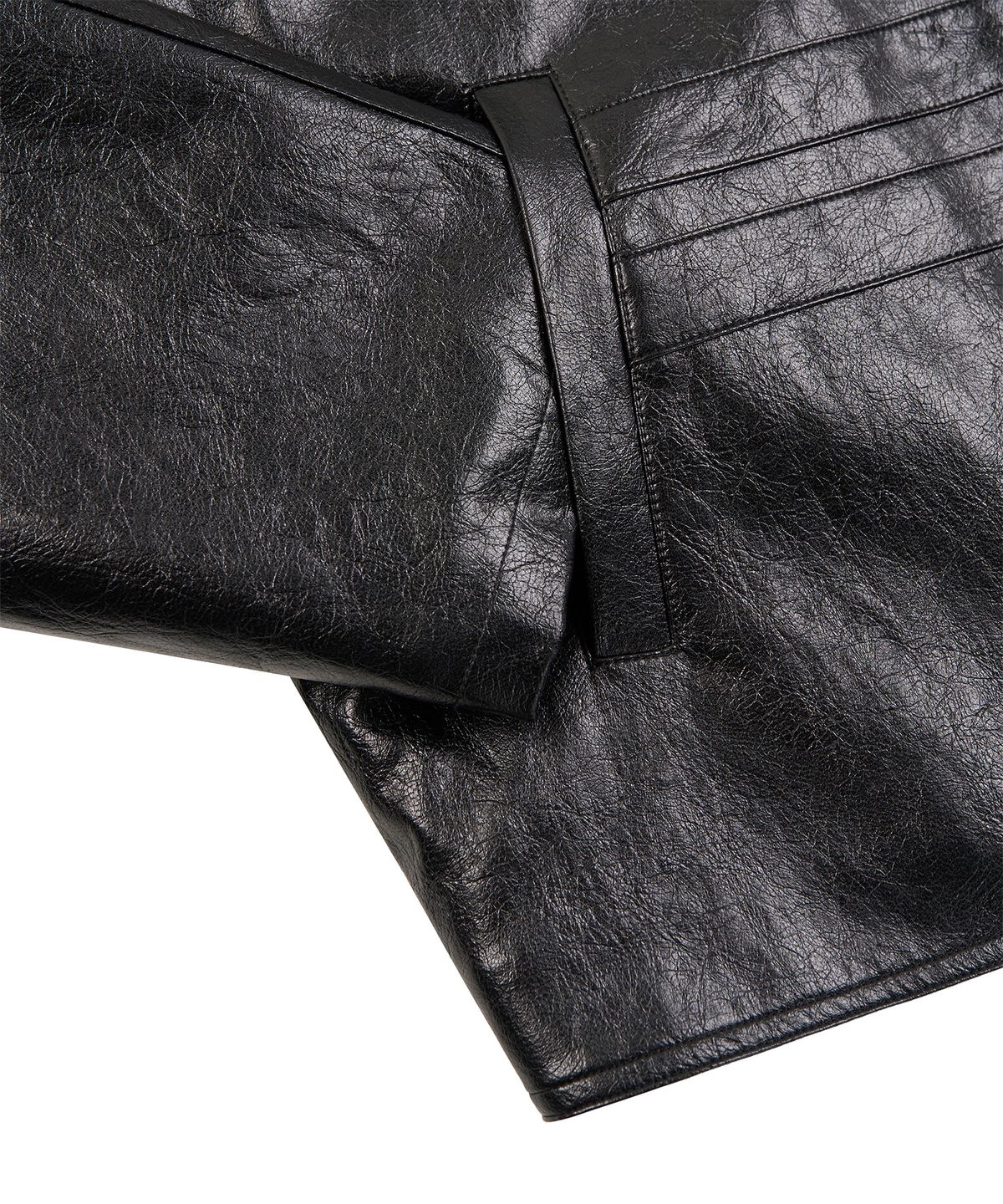 피치블랙(PITCHBLACK) LEATHER HOOK-DETAIL FUR MUSTANG JACKET (BLACK)