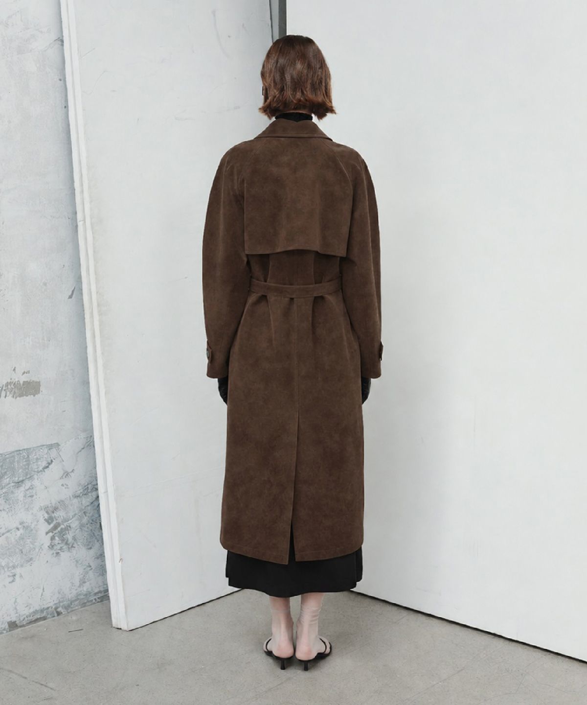 더룸(THELOOM) SUEDE AURA TRENCH COAT_BROWN