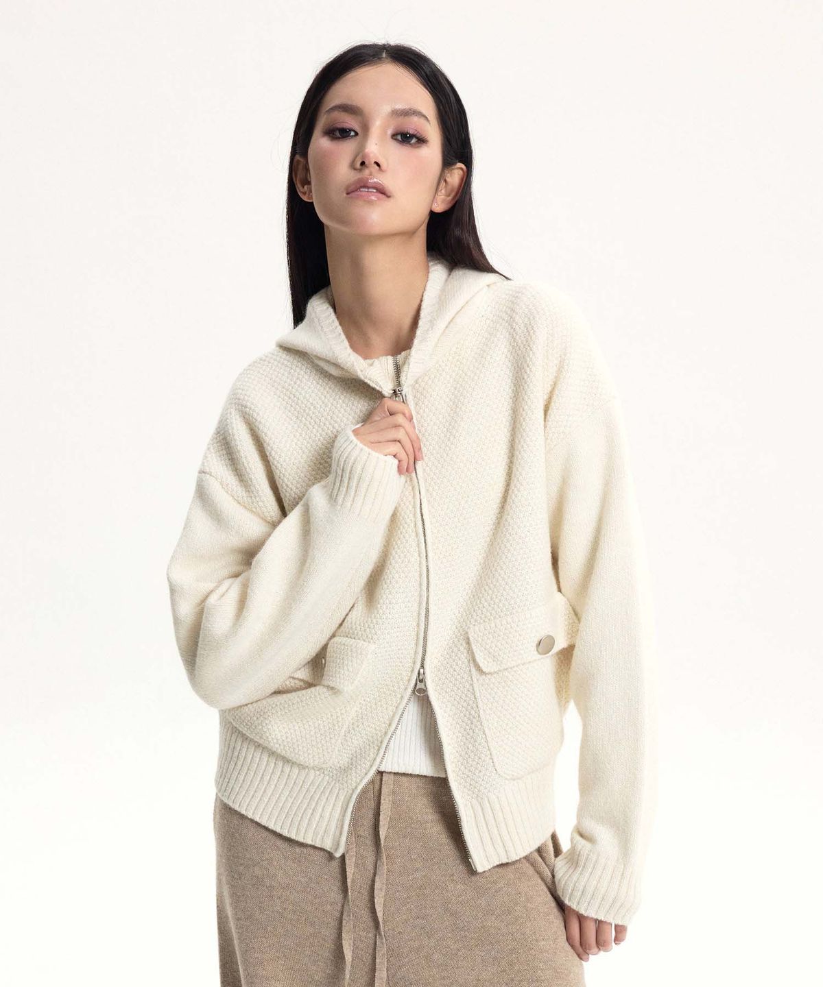 레인지(RANGE) 베이비알파카 후드집업 점퍼 (아이보리)