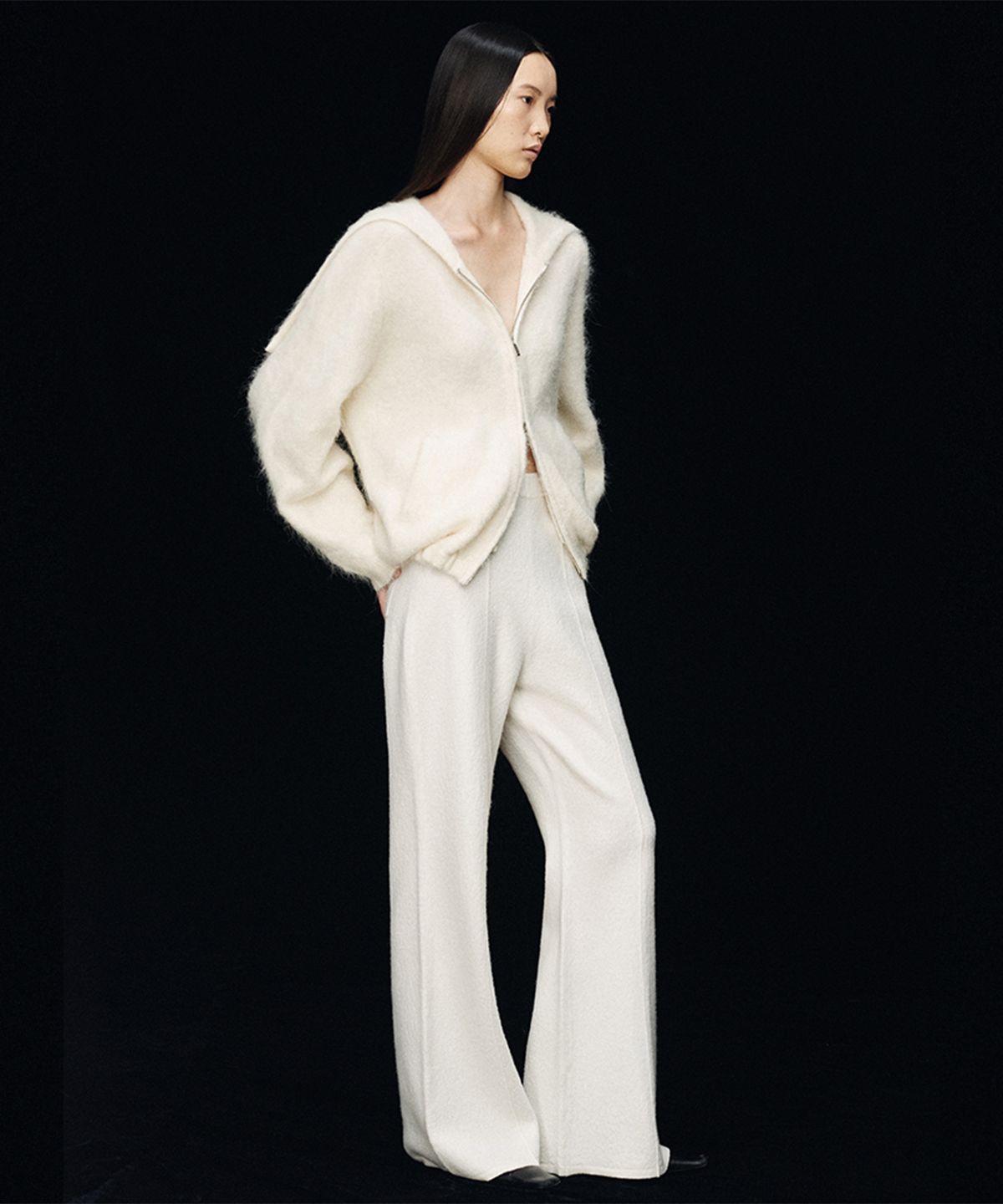 우마뭉(UMARMUNG) Alpaca convertible hood zip up jacket_Ivory