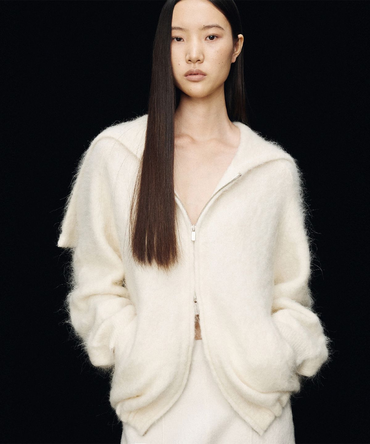 우마뭉(UMARMUNG) Alpaca convertible hood zip up jacket_Ivory