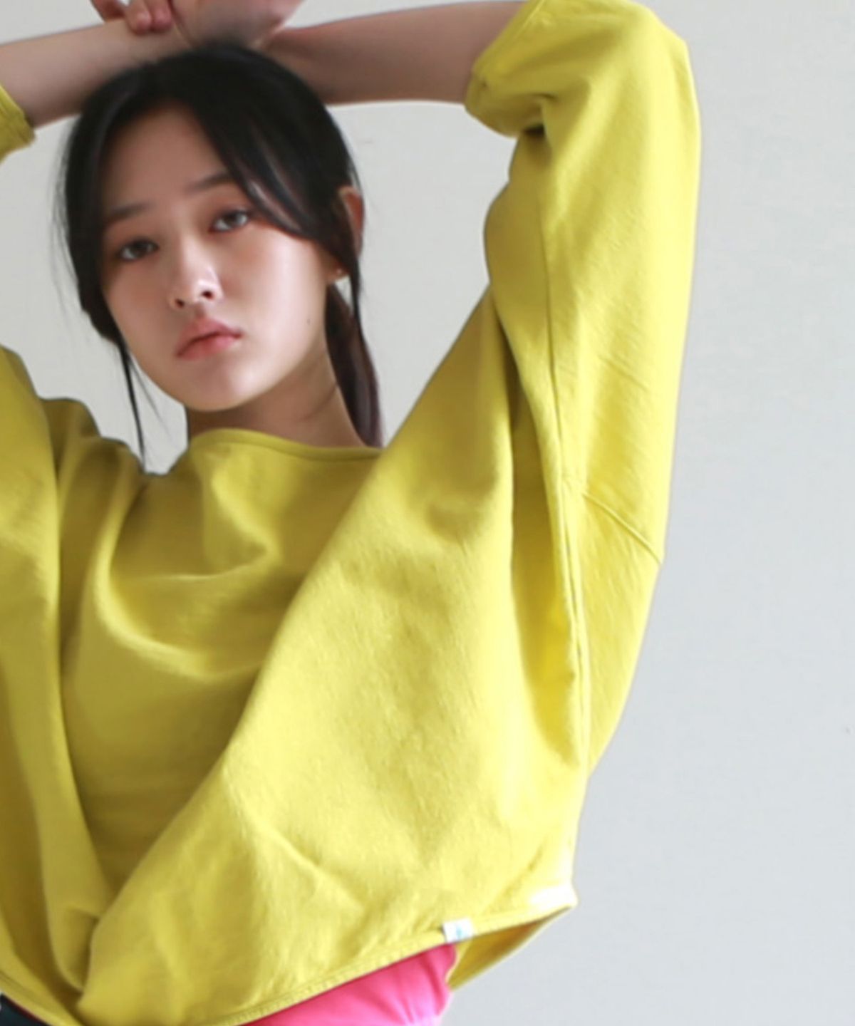 프라나 물라(PRANAMOOLA) 미니쮸리 무봉제 절개 탑