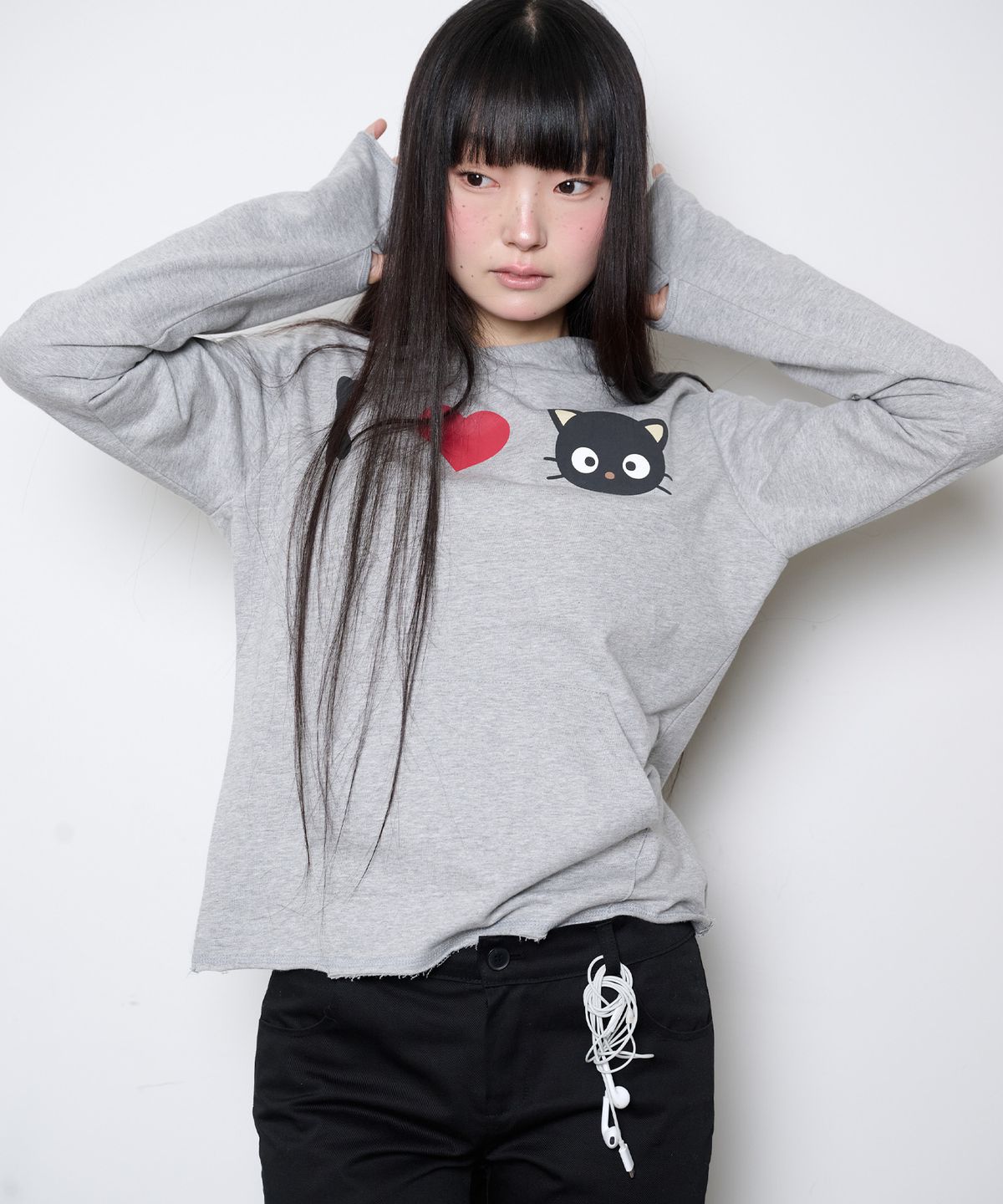 잇자바이브(ITZAVIBE) CHOCOCAT BONE HEART HOODIE