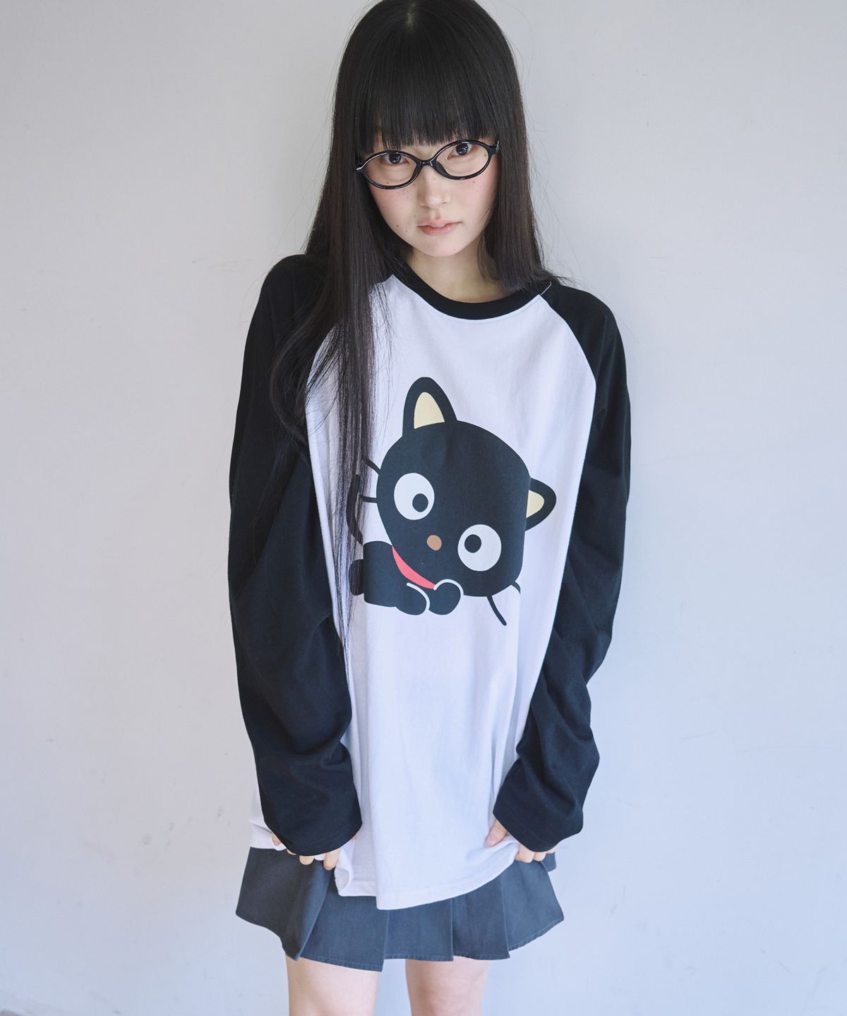잇자바이브(ITZAVIBE) CHOCOCAT RAGLAN T SHIRT - BLACK