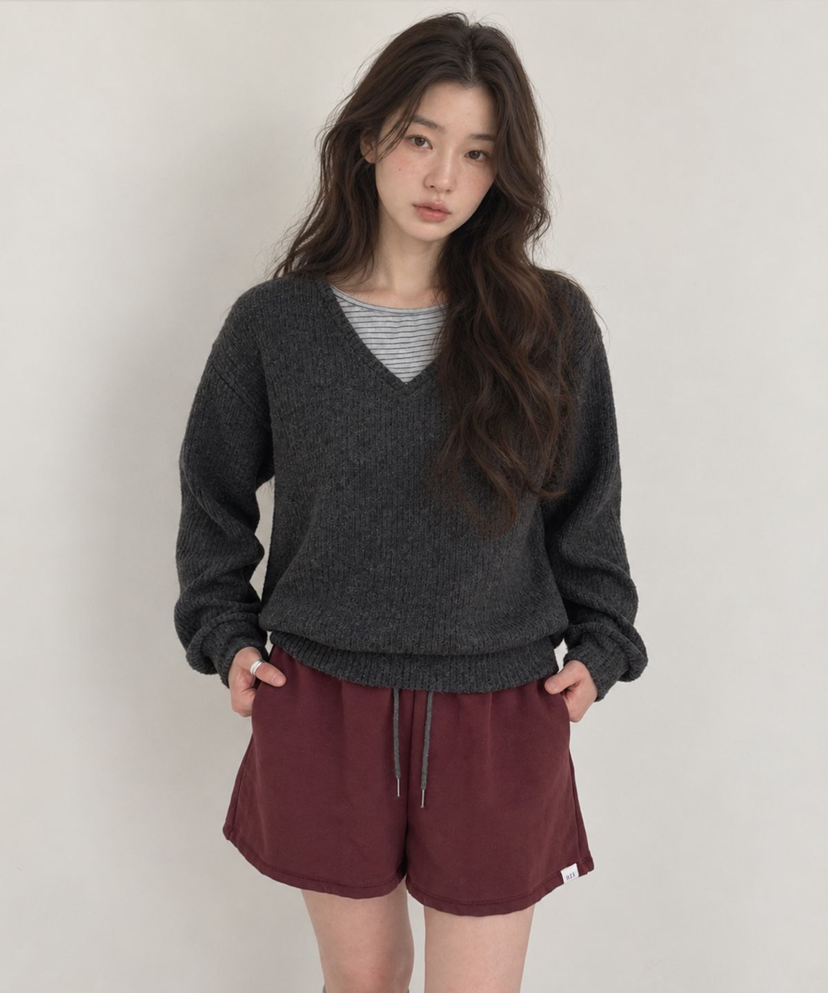 넌즈시(NUNZSI) 컬러 블록 기모 밴딩 쇼츠 버건디