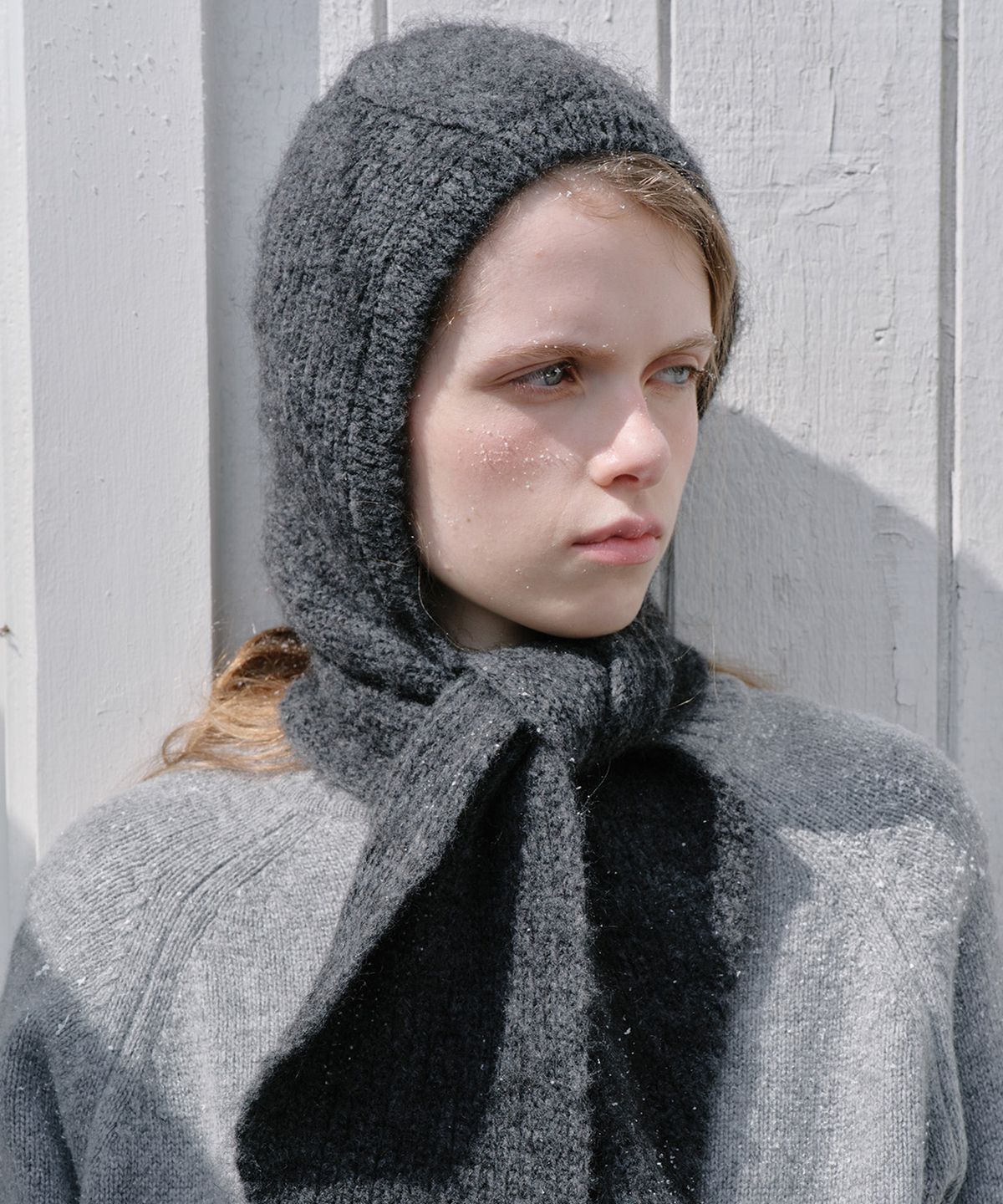 무쿠앤에보니(MUCU AND EBONY) Wool Hoodie Balaclava _ Charcoal