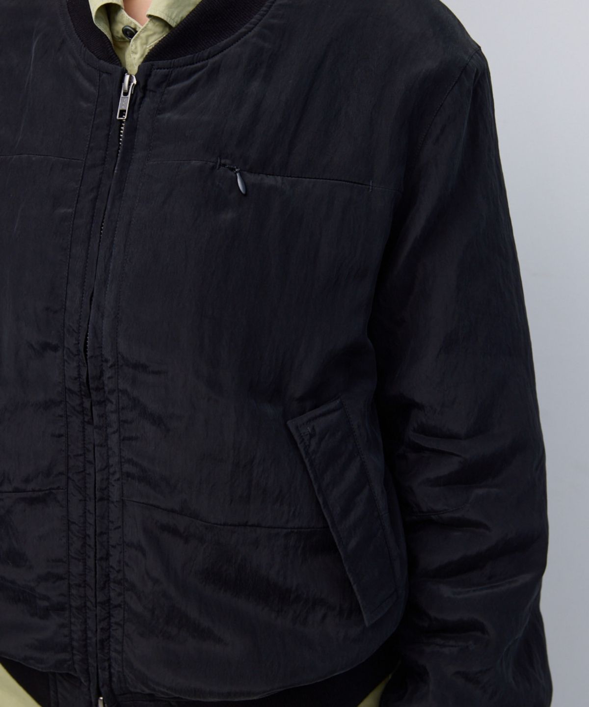 해칭룸(HATCHINGROOM) Regular Bomber Black