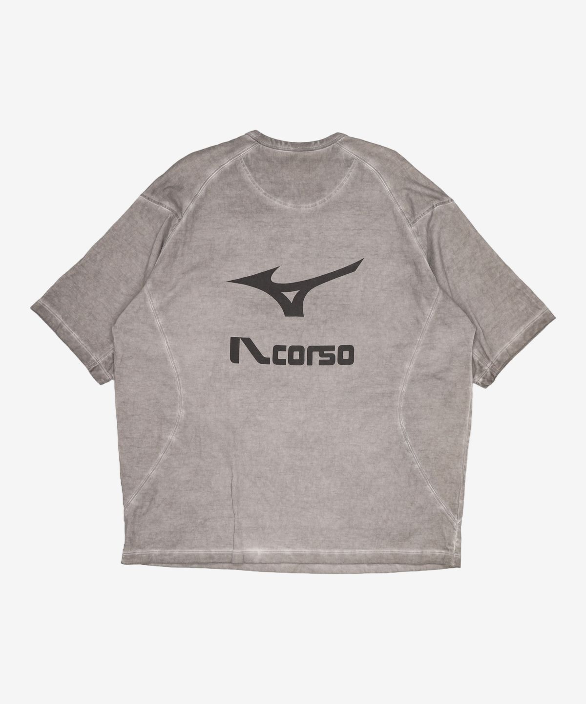 일꼬르소(IL CORSO) [일꼬르소X미즈노] 워시드 로고 반팔 티셔츠 XL