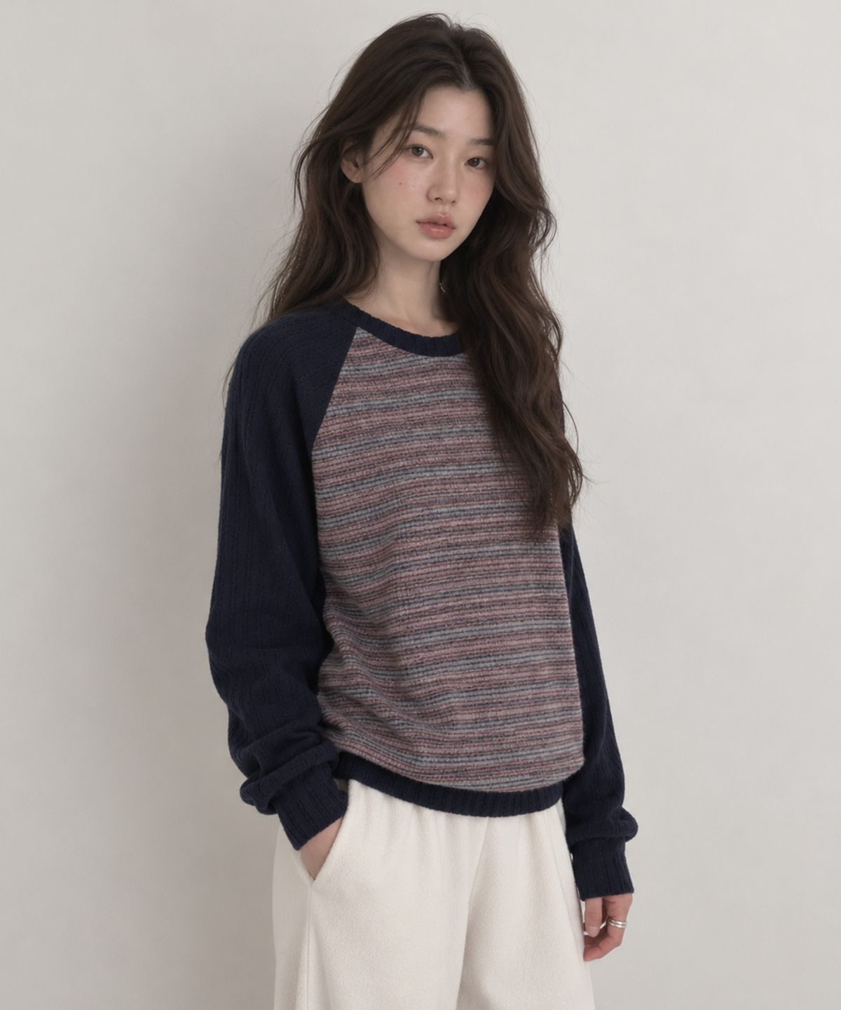 넌즈시(NUNZSI) 헤리티지 스트라이프 레글런 풀오버 네이비