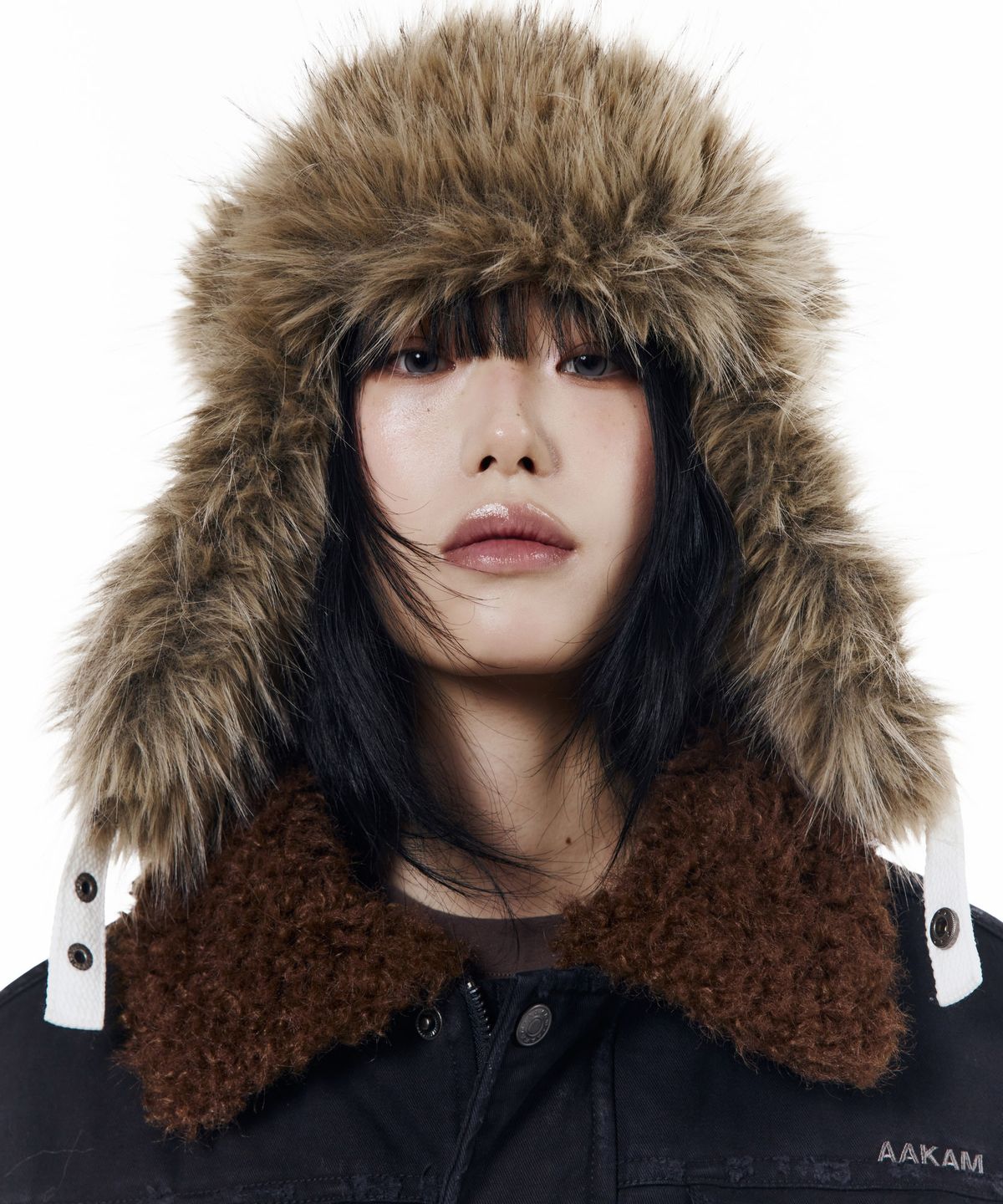 아캄(AAKAM) X Stitch Fur Trapper (Ivory)