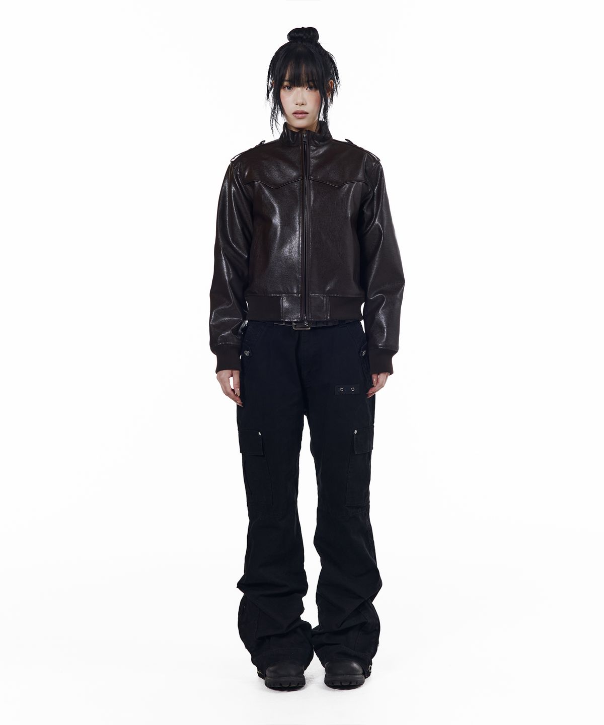 아캄(AAKAM) Washed Flare Cargo Pants (Black)