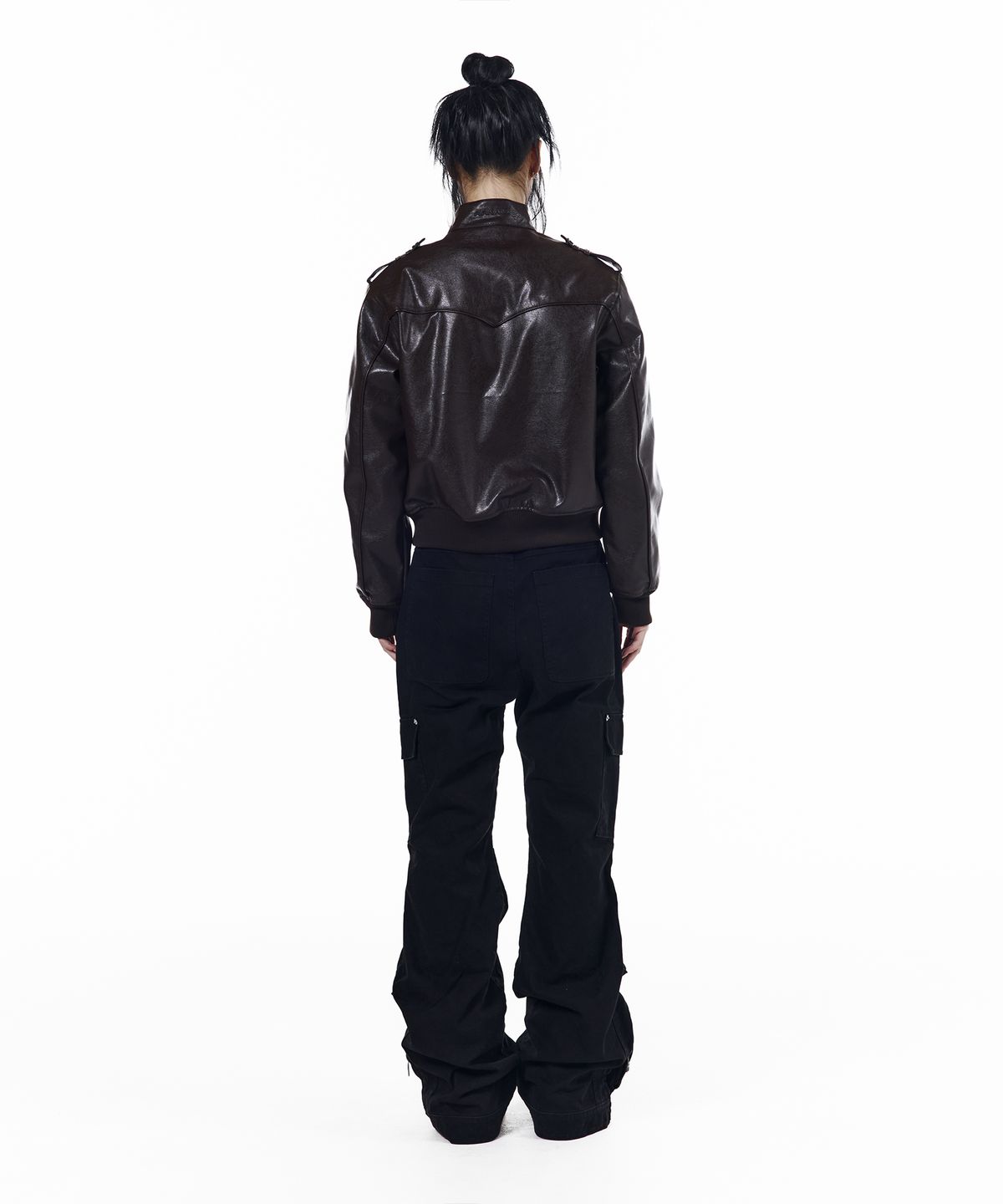 아캄(AAKAM) Washed Flare Cargo Pants (Black)