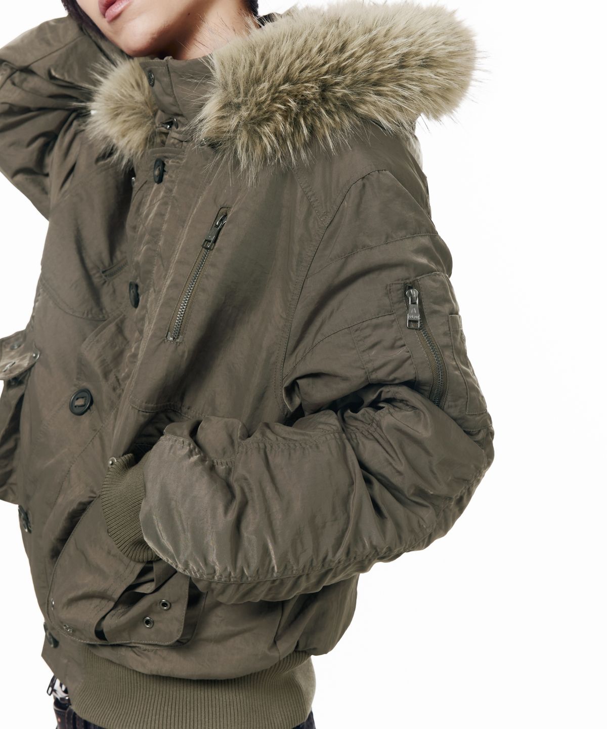 아캄(AAKAM) N2B Shirring Fur Jacket (Taupe)
