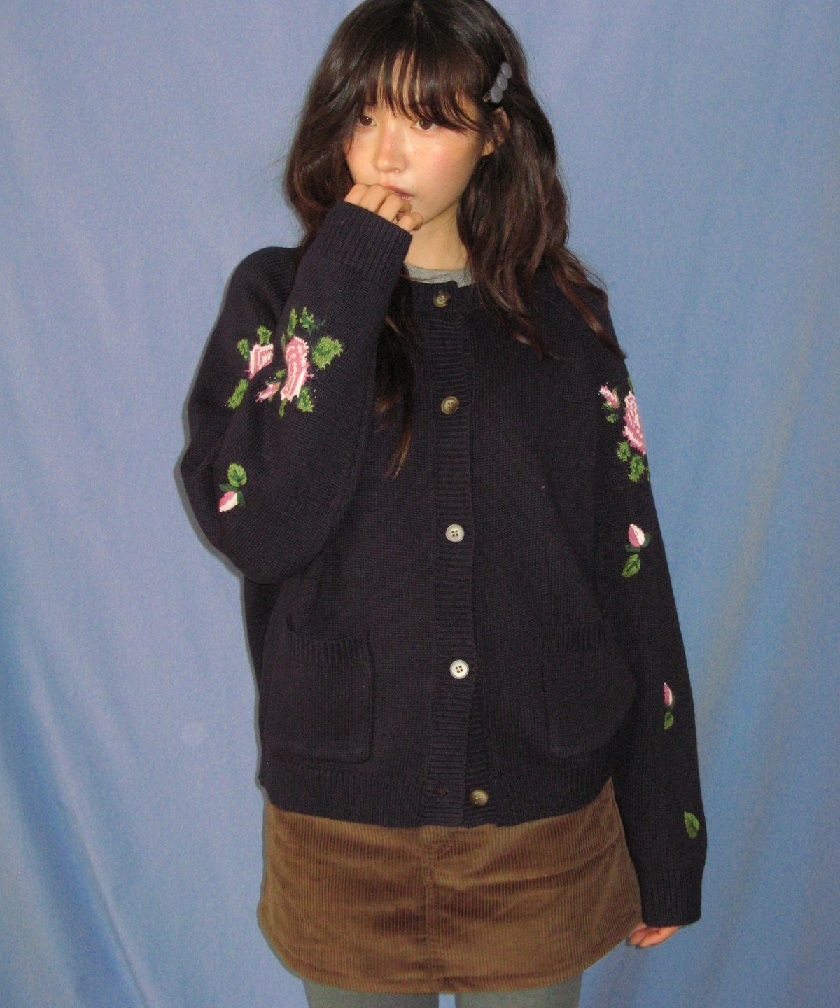 론론(RONRON) ROSE POINT ROUND CARDIGAN NAVY