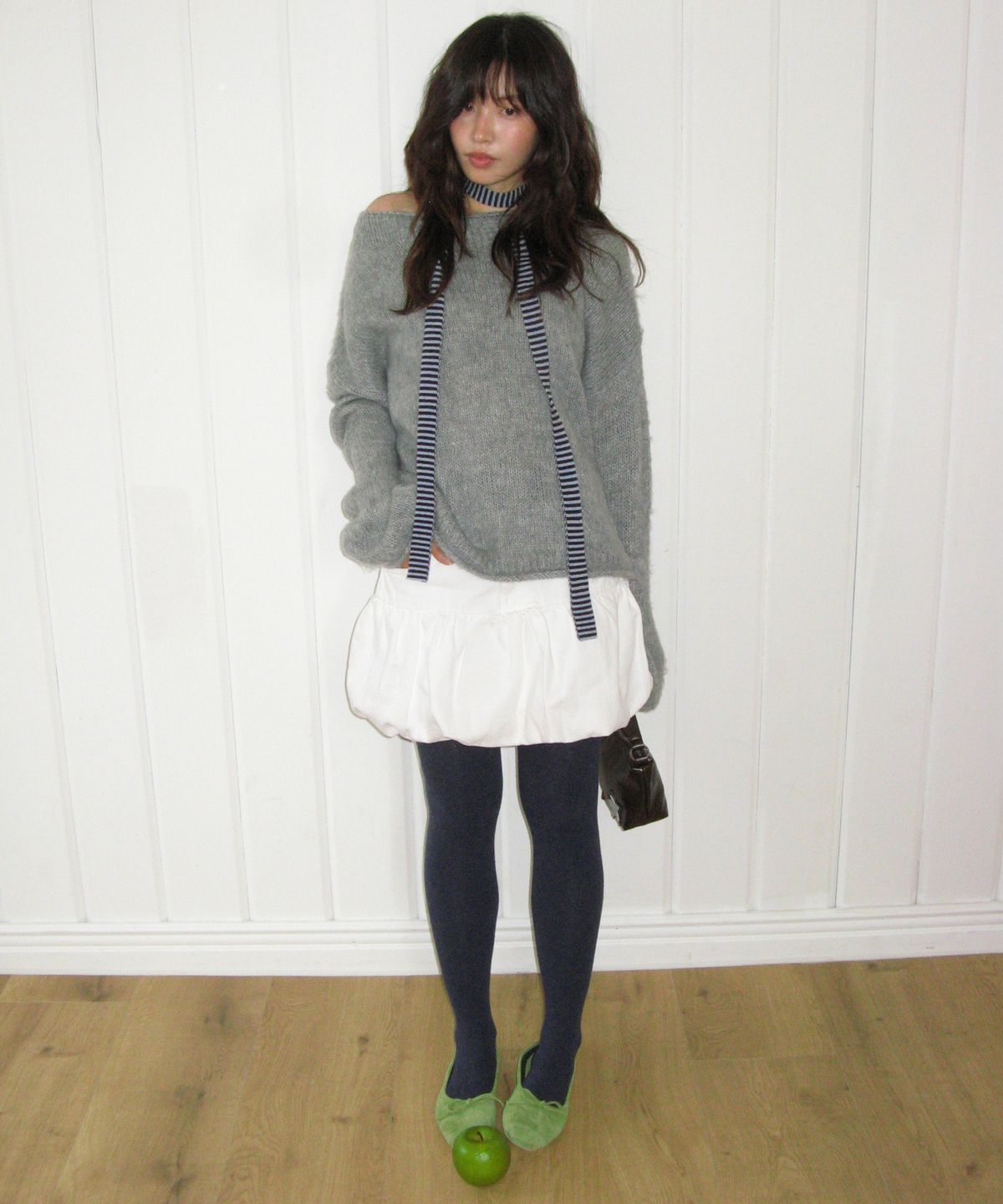 론론(RONRON) CUT OFF BELL SLEEVE KNIT GREY