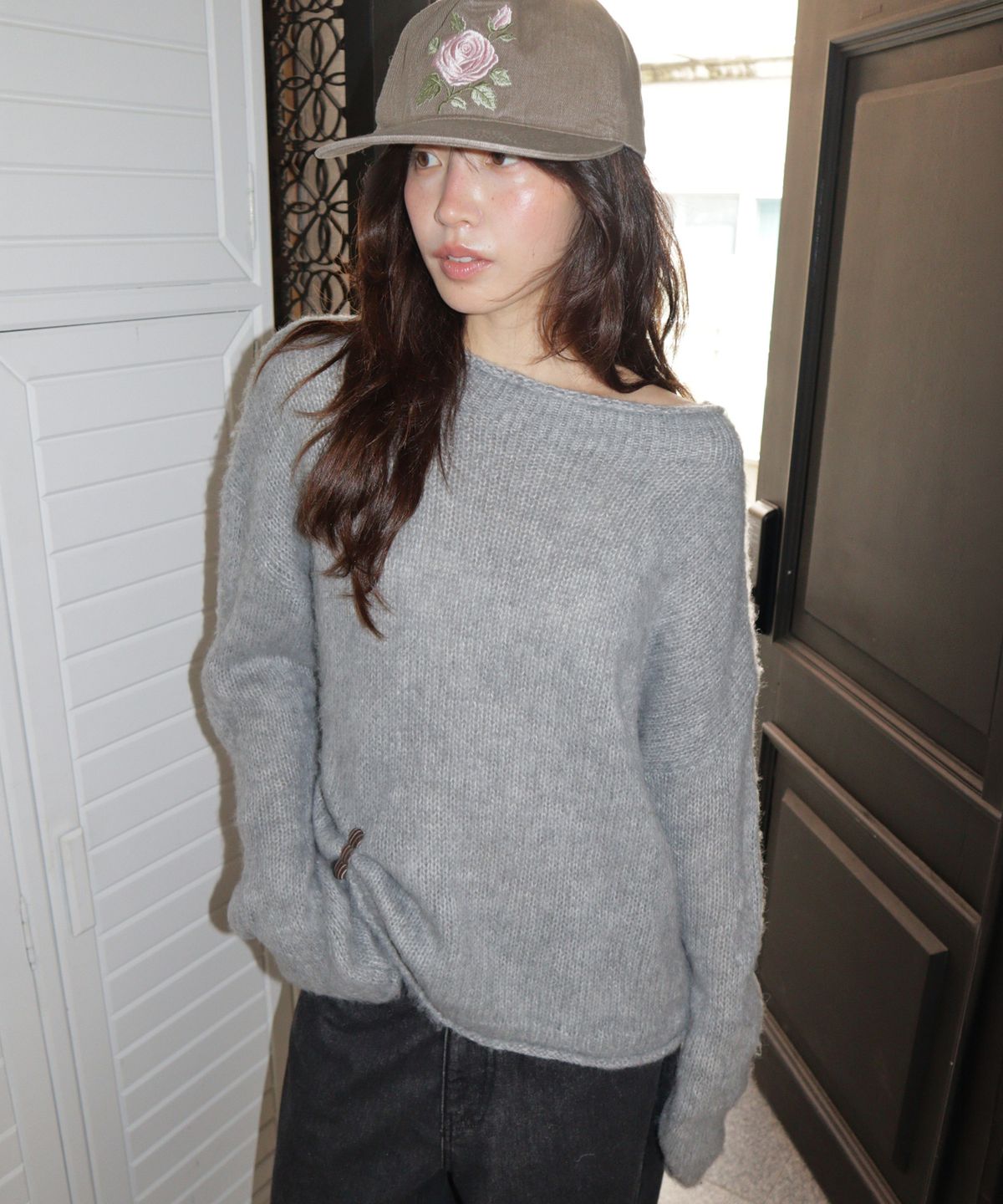 론론(RONRON) CUT OFF BELL SLEEVE KNIT GREY