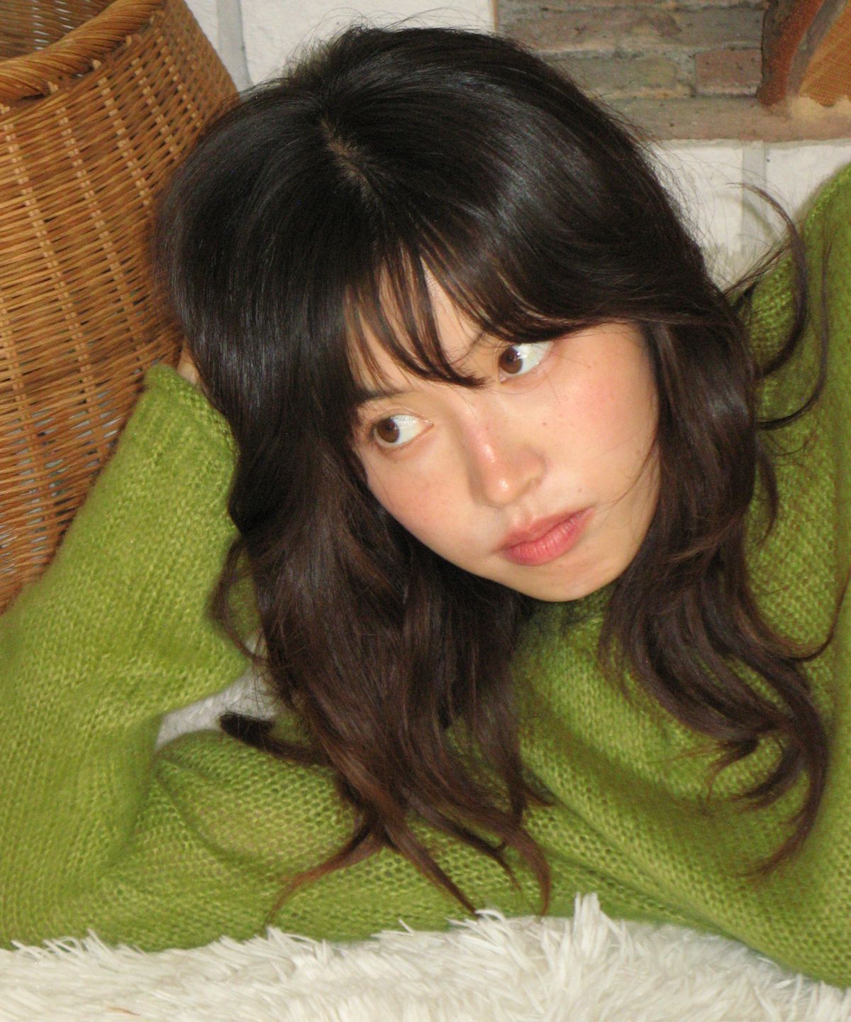 론론(RONRON) CUT OFF BELL SLEEVE KNIT OLIVE