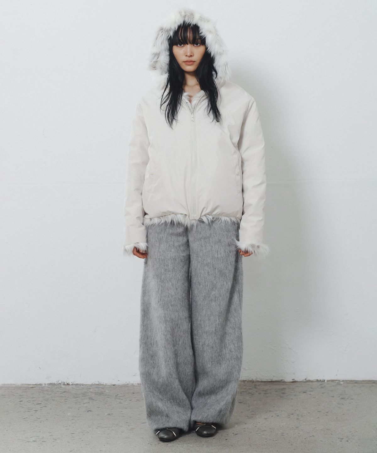 나체(NACHE) REVERSIBLE HOODIE FAUX FUR JACKET NYLON CREAM