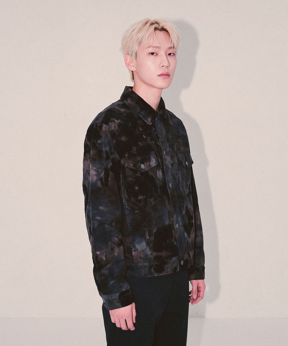 나인넛츠(NINENUTS) 디스차지 코듀로이 자켓_black