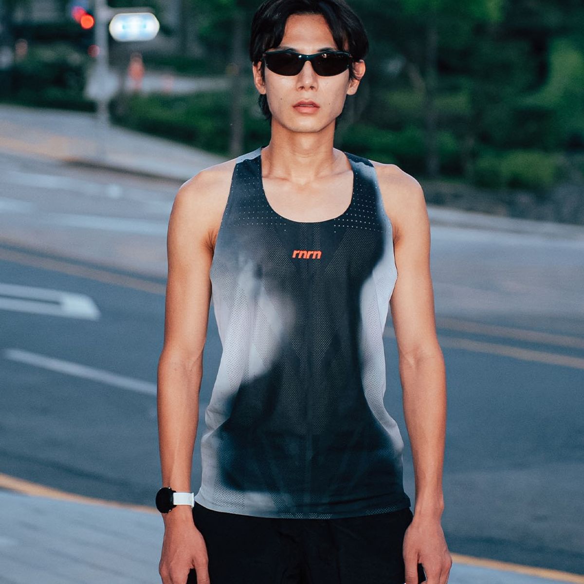 알엔알엔(RNRN) 러닝 싱글렛 나시티 드라이핏