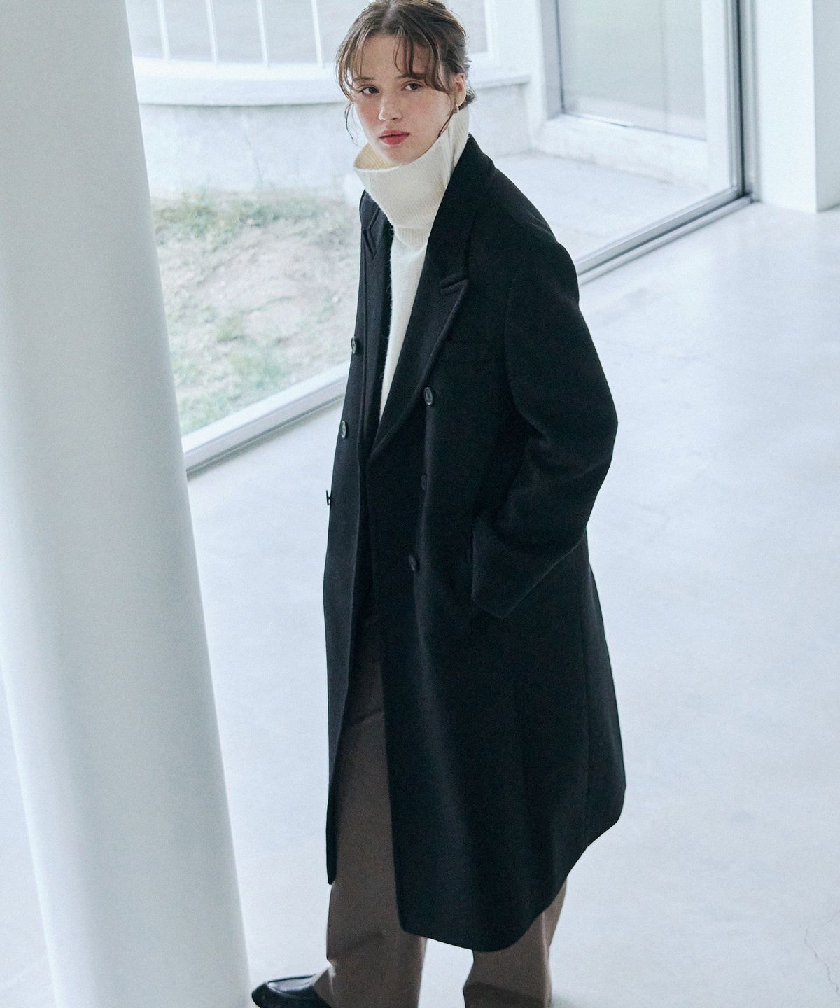 드로우핏 우먼(DRAWFIT WOMEN) 소프트 캐시미어 피크드 칼라 더블 롱 코트 [BLACK]