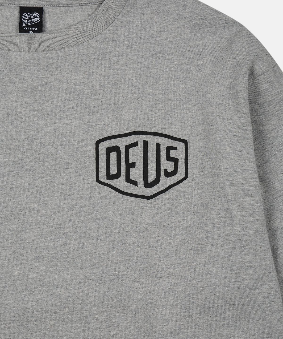 데우스 엑스 마키나(DEUS EX MACHINA) Seoul College Address Ls Tee_M/Grey