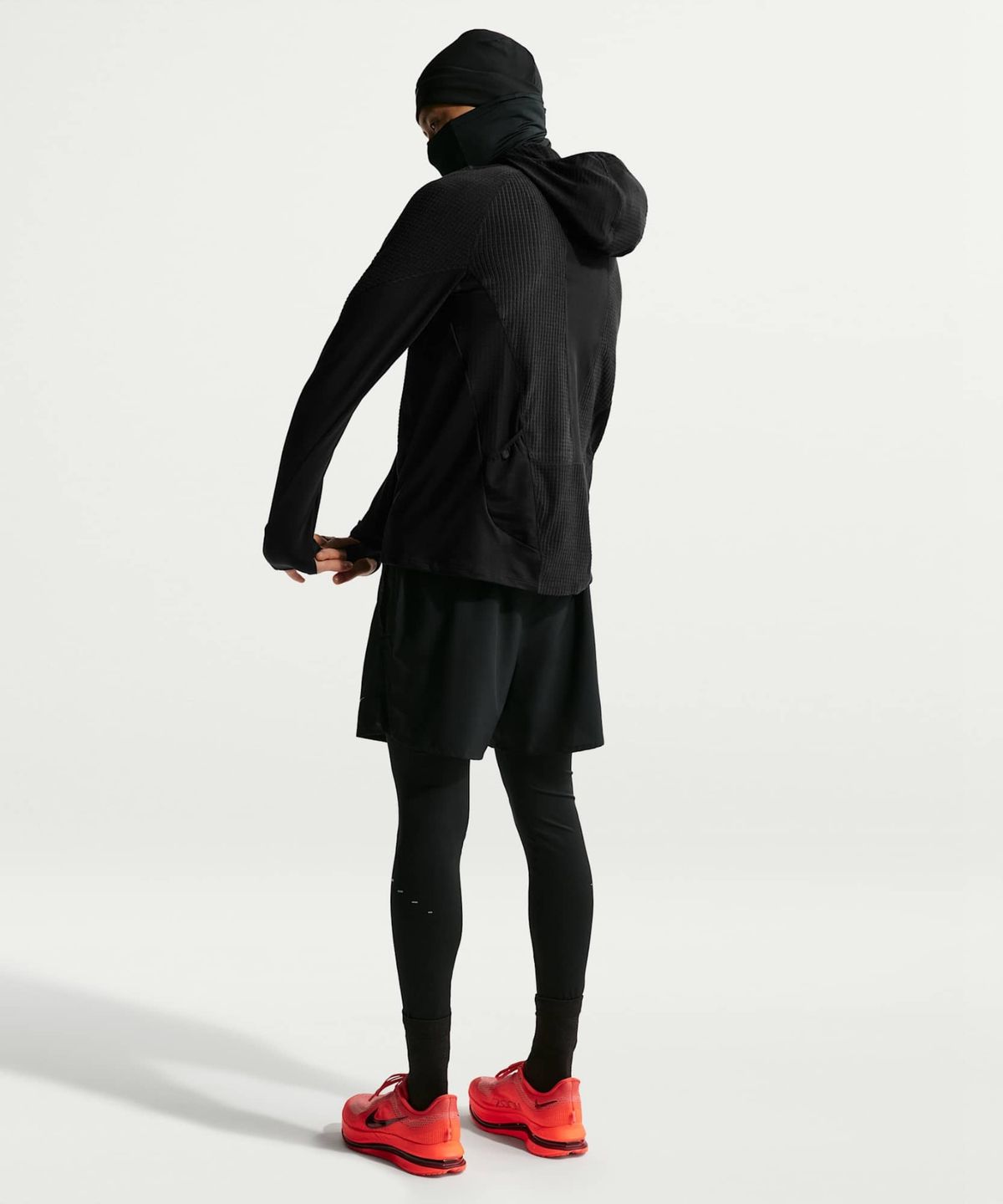 나이키(NIKE) 스트라이드 써마 핏 윈터라이즈드 러닝 미드 레이어 M - 블랙 / IO1245-010