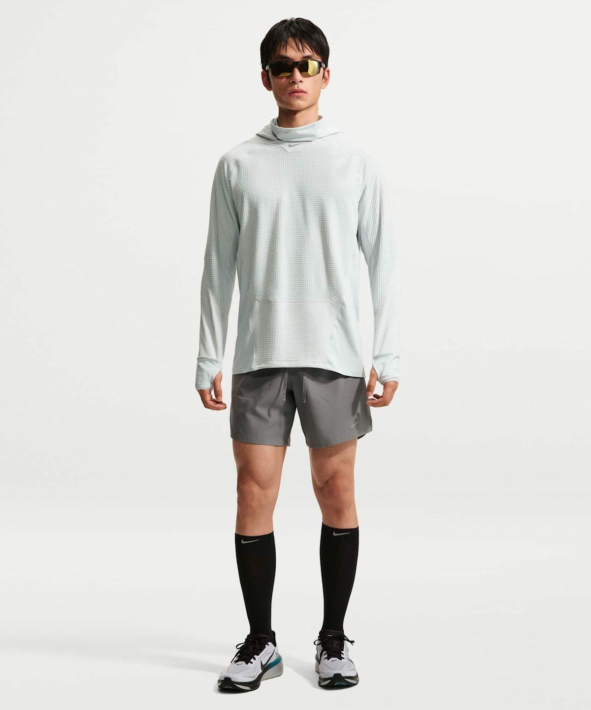나이키(NIKE) 스트라이드 써마 핏 윈터라이즈드 러닝 미드 레이어 M - 포톤 더스트:블랙 / IO1245-025