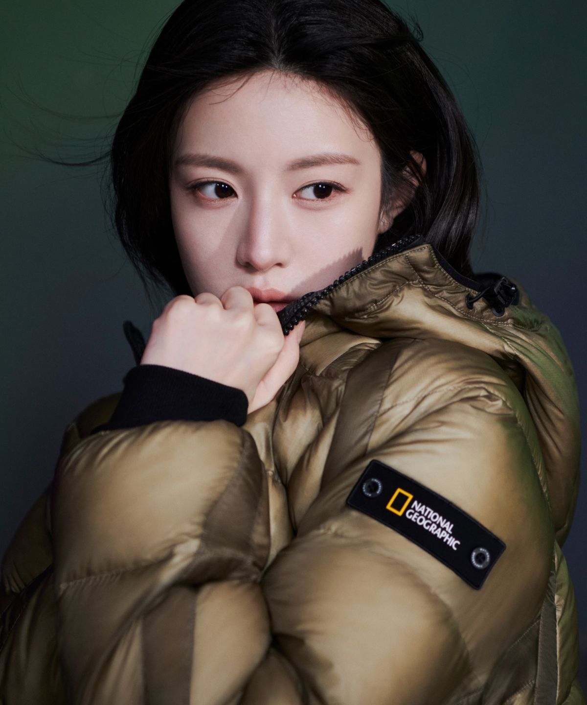 내셔널지오그래픽(NATIONALGEOGRAPHIC) 퓨어이펙트 후드 머스코비 950 다운 점퍼 (베이직&리버시블)