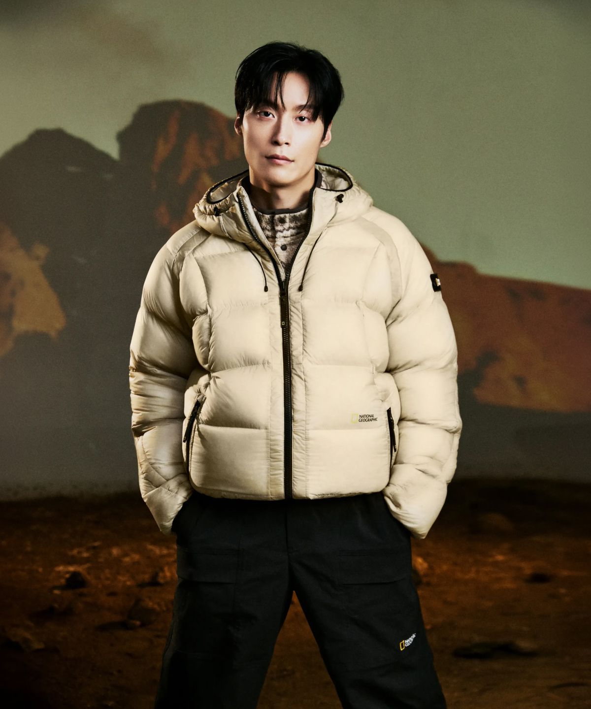 내셔널지오그래픽(NATIONALGEOGRAPHIC) 퓨어이펙트 후드 머스코비 950 다운 점퍼 (베이직&리버시블)