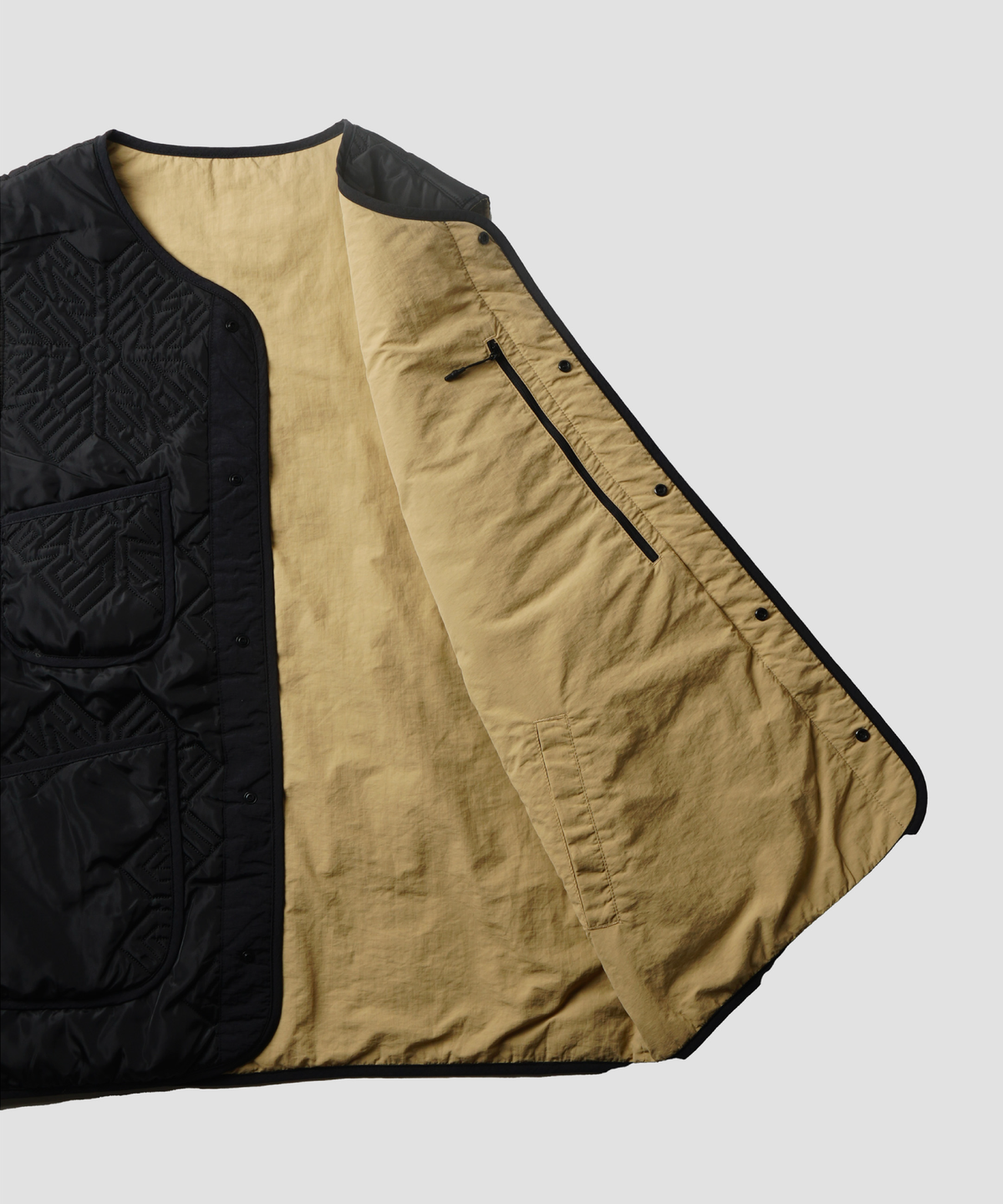 젠지(GEN.G) LAKH X GEN.G Reversible Logo Quilted Vest